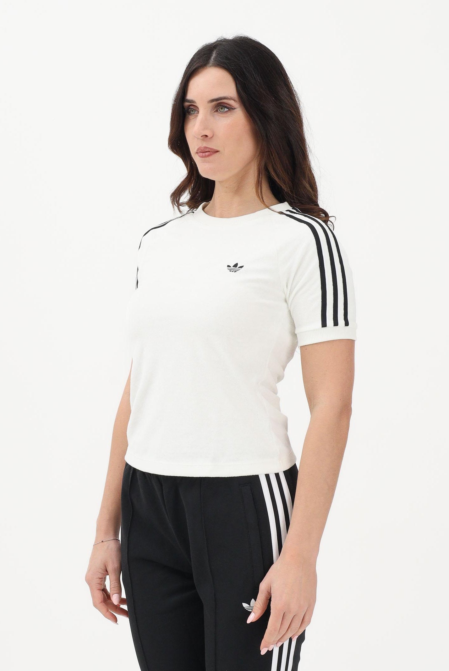 ADIDAS ORIGINALS T-shirt a manica corta Terry Towel Cali panna da donna KD1411 . ADIDAS ORIGINALS
