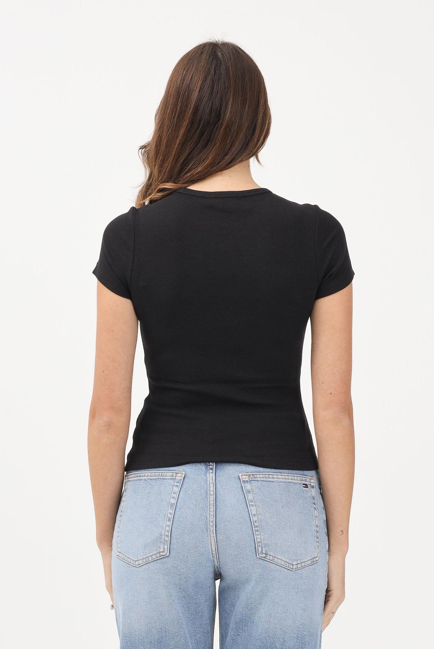 TOMMY JEANS T-shirt a manica corta nera da donna con patch logo DW0DW17881 BDS TOMMY JEANS