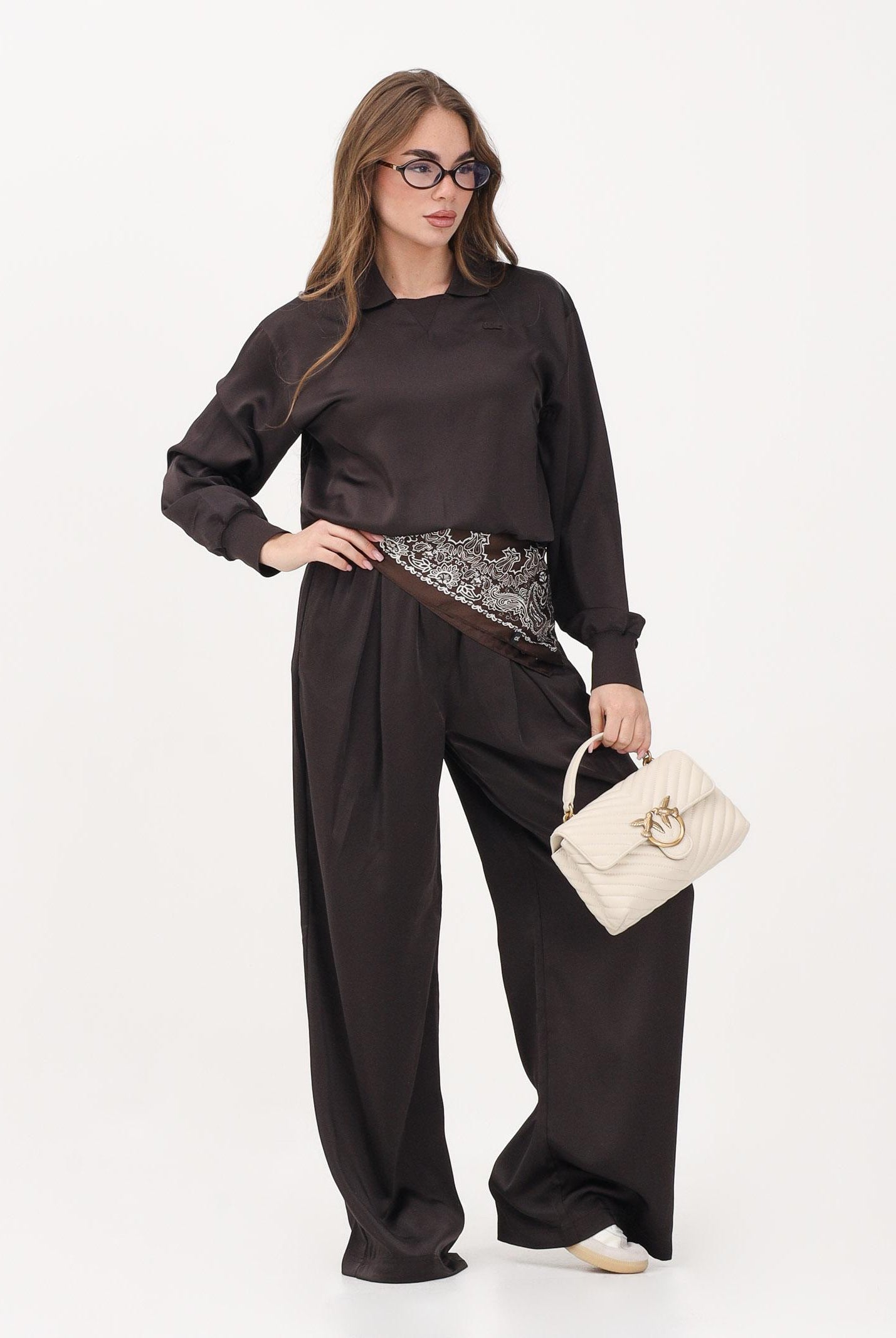 LACOSTE Pantalone marrone da donna in raso elasticizzato HF9801 3LA LACOSTE