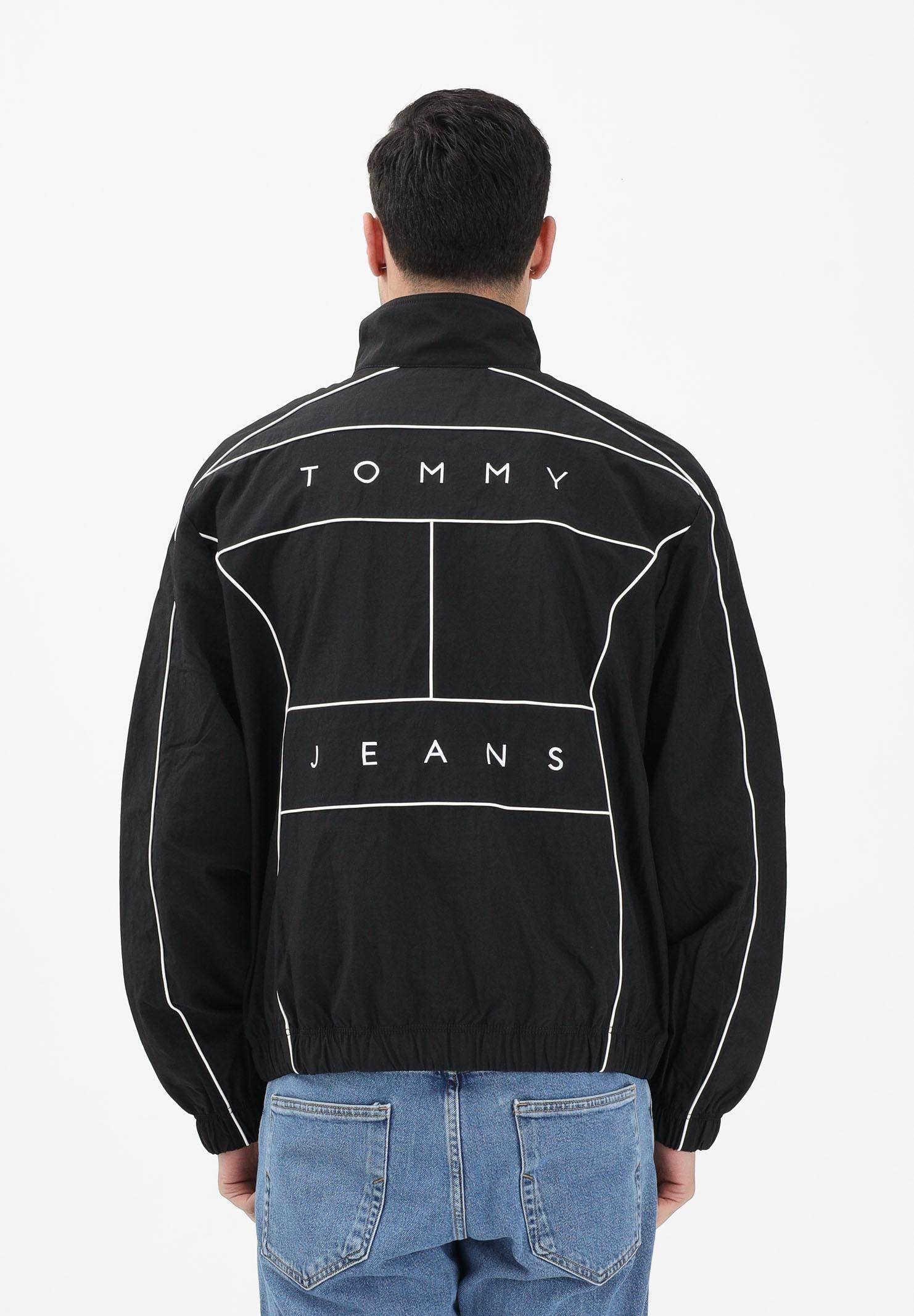 TOMMY JEANS Giacca a vento nera da uomo con logo DM0DM22297 BDS TOMMY JEANS