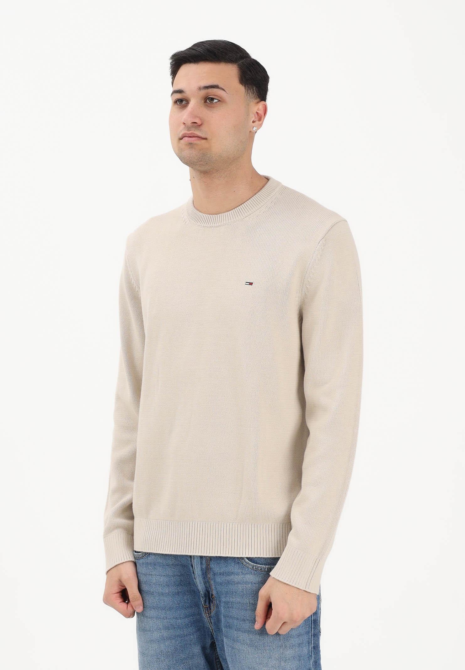 TOMMY JEANS Maglioncino girocollo beige da uomo con logo DM0DM21787 ABY TOMMY JEANS