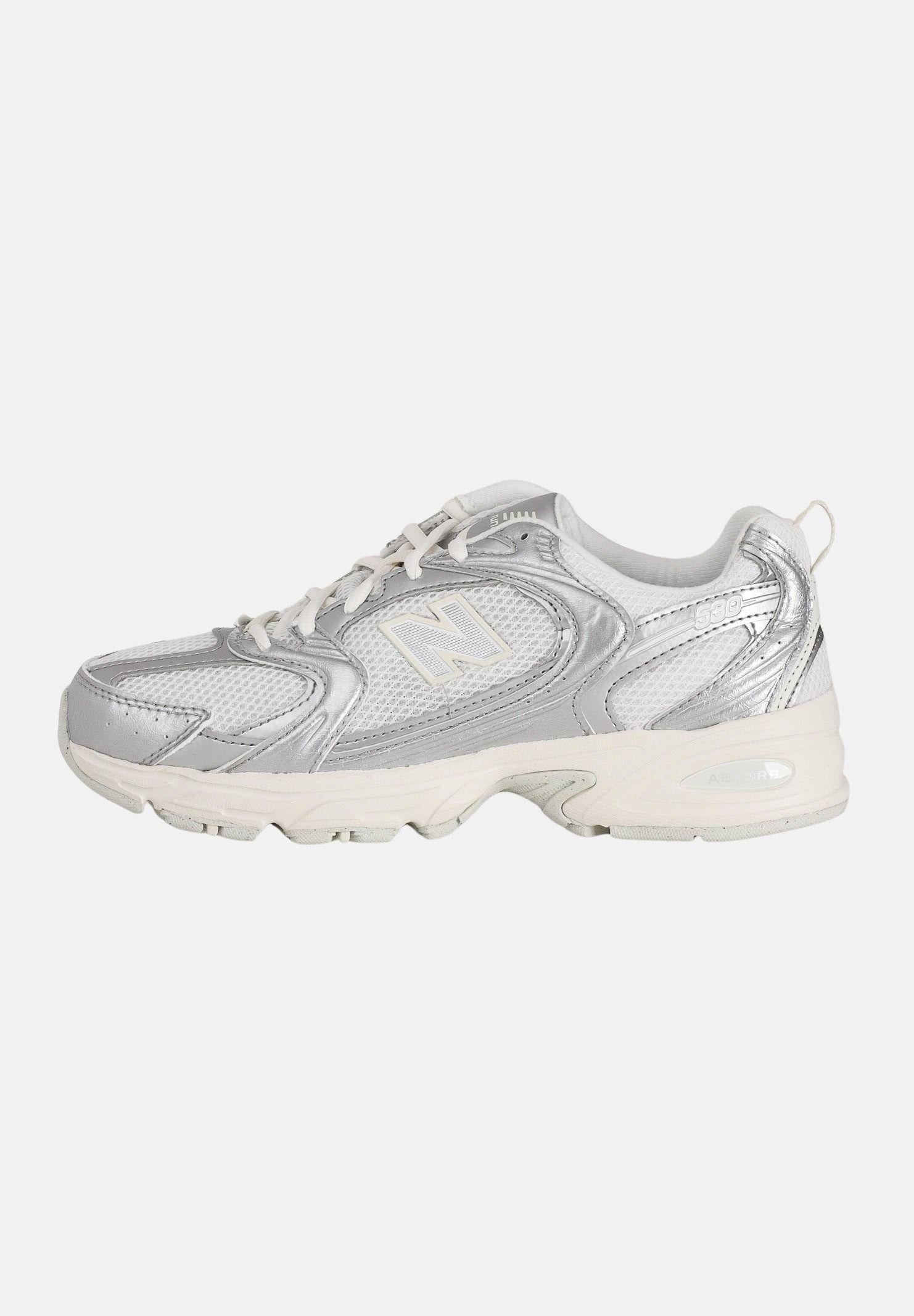 NEW BALANCE Sneakers 530 bianca e argento per uomo e donna U5303IR . NEW BALANCE