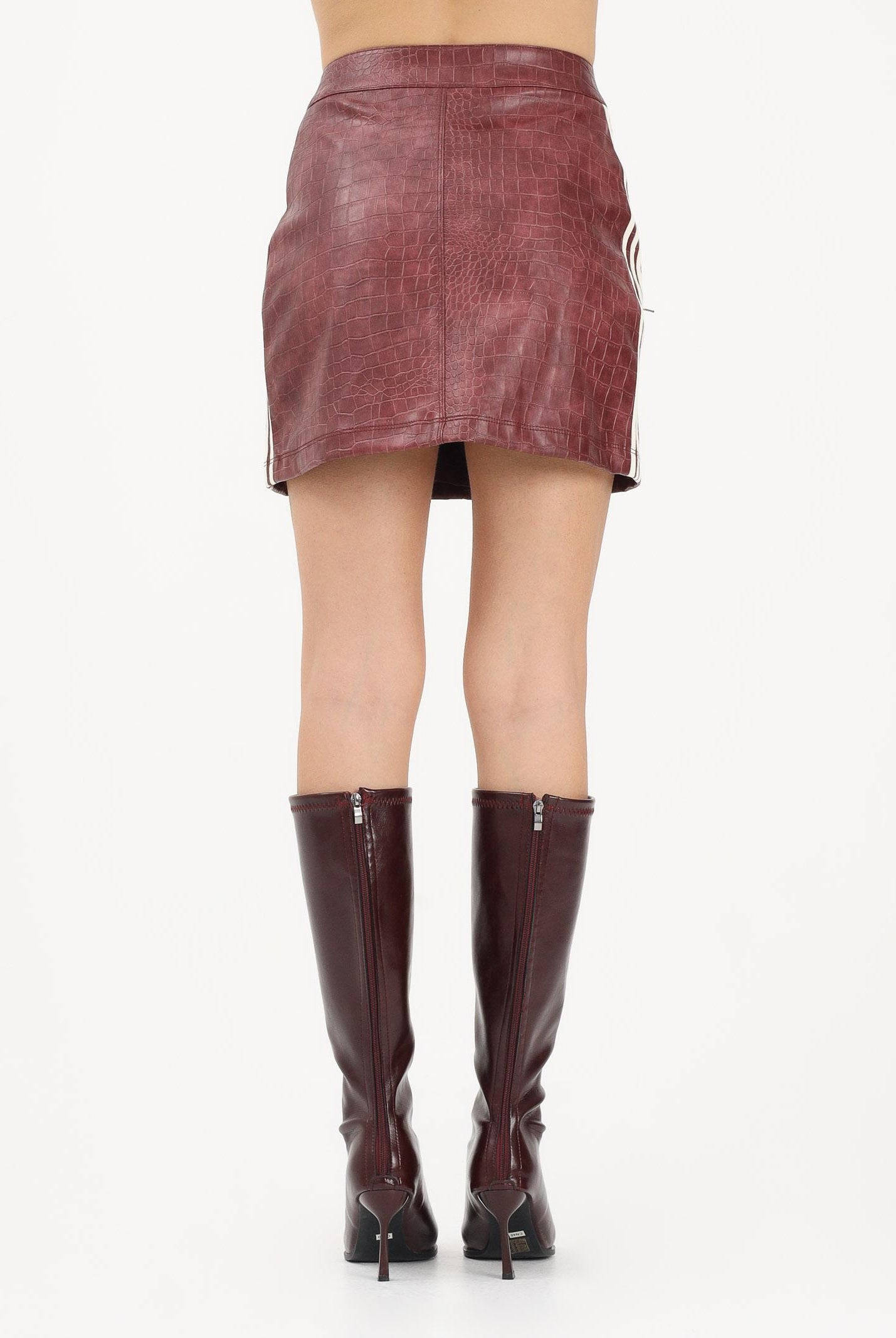 ADIDAS ORIGINALS Gonna corta PLEATHER bordeaux da donna KD8785 . ADIDAS ORIGINALS