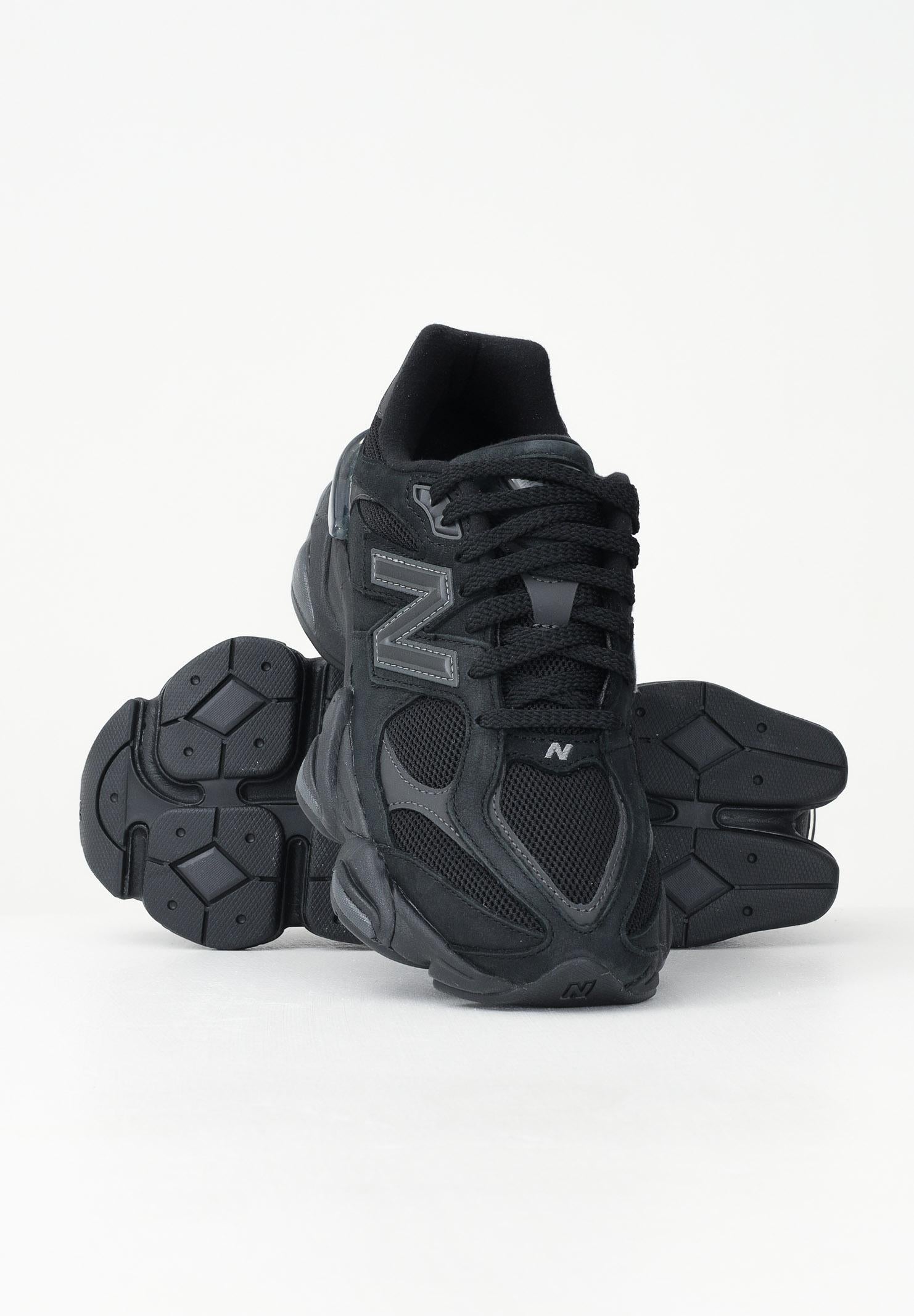 NEW BALANCE Sneakers 9060 nere per uomo e donna U9060ZGE NEW BALANCE