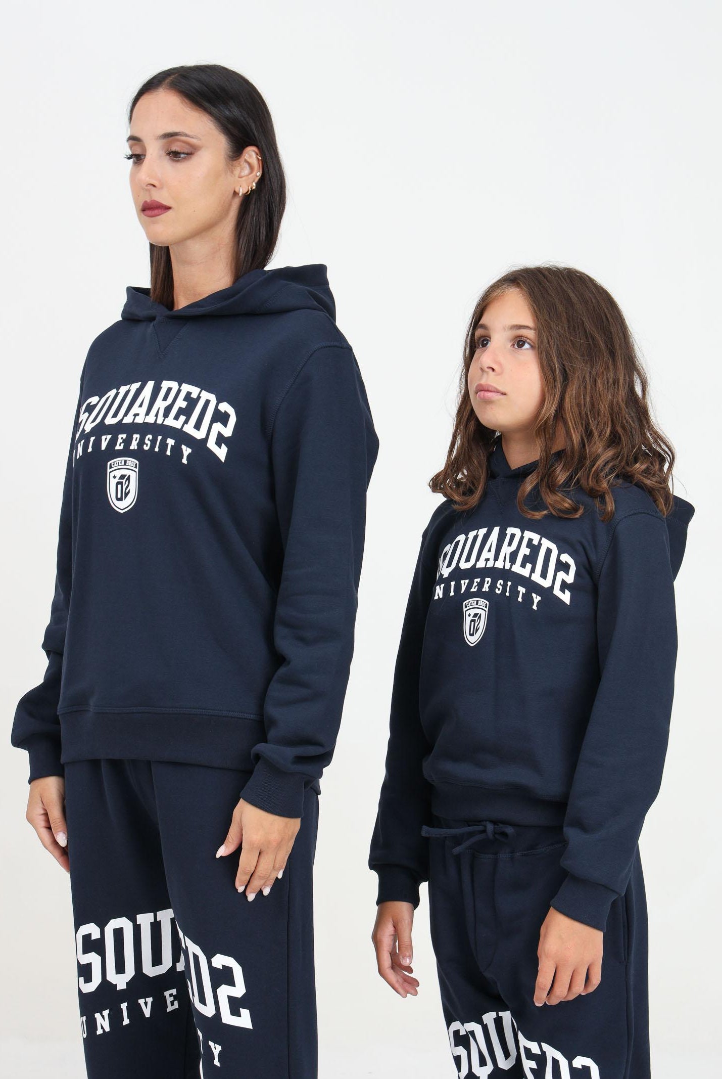 Felpa con cappuccio blu per donna e bambina rifinita da logo stile college DQ2466D0094 DQ866 DSQUARED2