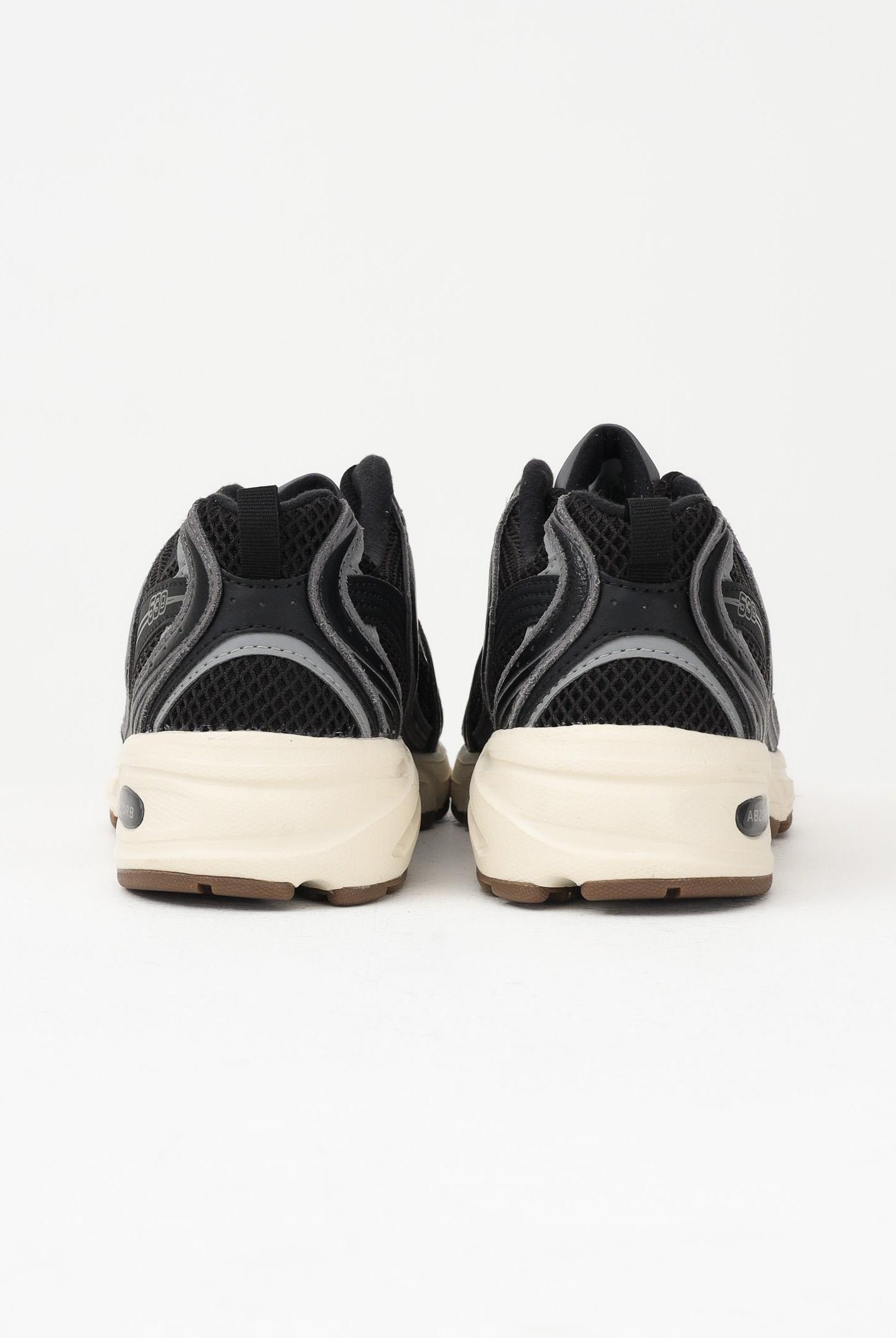 NEW BALANCE Sneakers 530 nere per uomo e donna U5309TN . NEW BALANCE