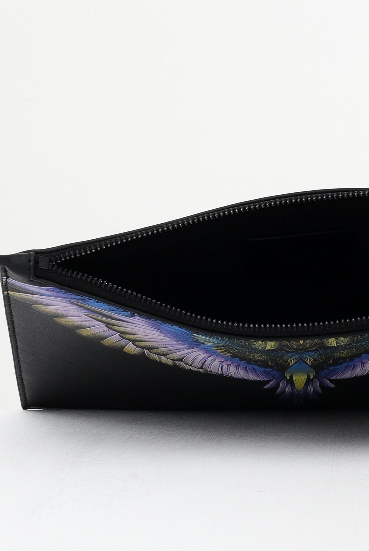 MARCELO BURLON COUNTY OF MILAN Pochette a mano nera per uomo e donna con stampa COMAF250135 MARCELO BURLON COUNTY OF MILAN