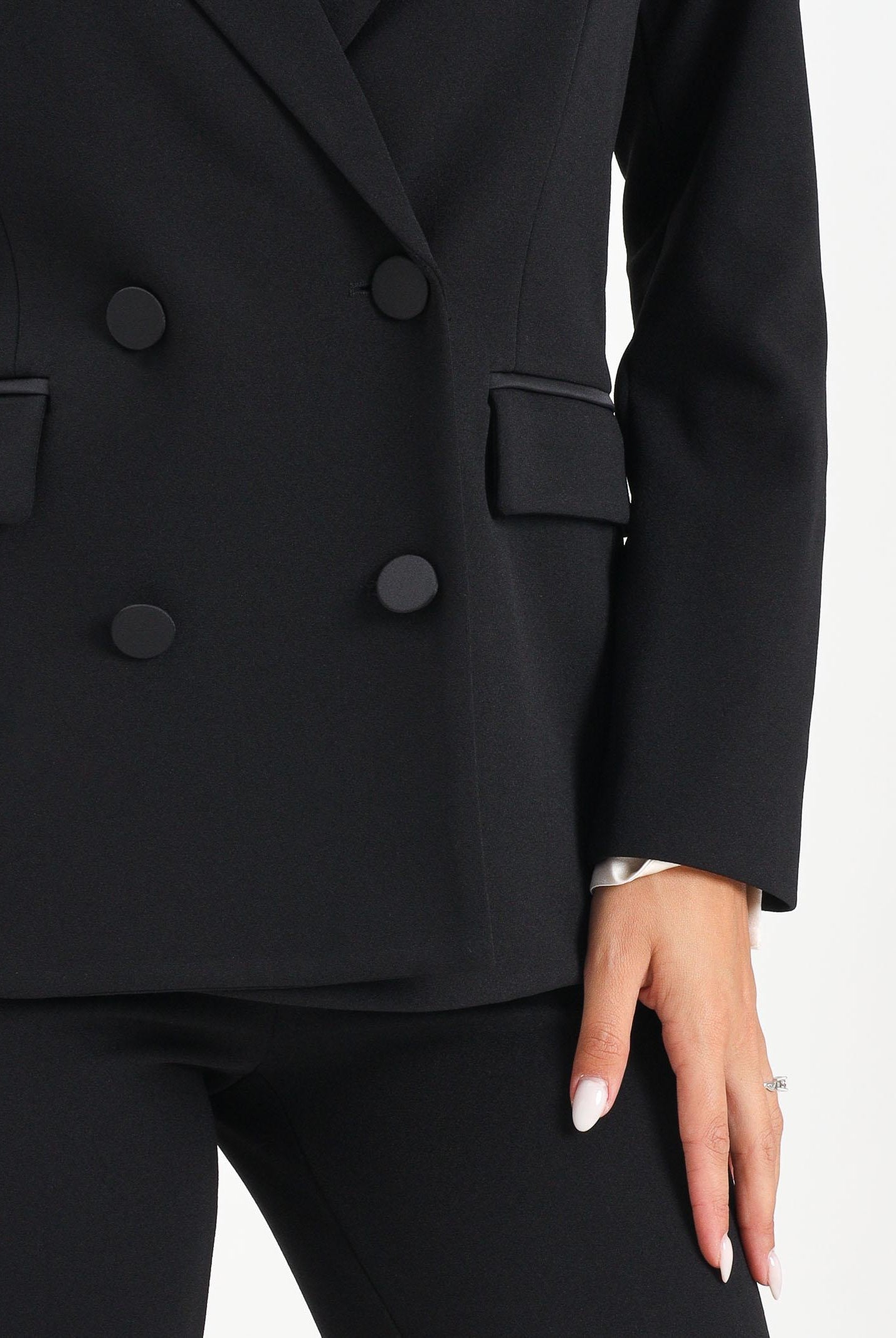 VICOLO Giacca doppiopetto nera da donna con rever in raso TF0307 A99 VICOLO