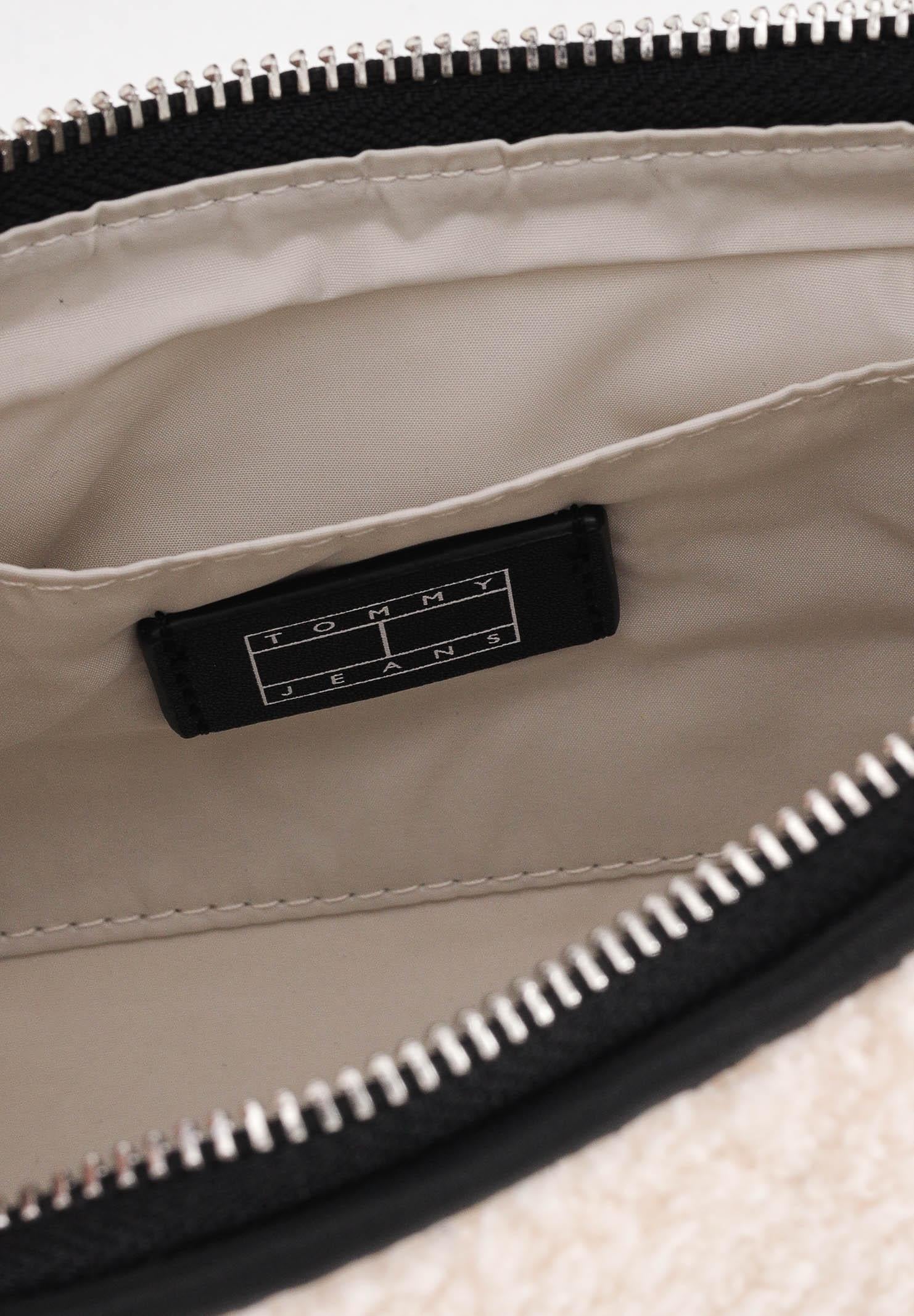 TOMMY JEANS Borsa a spalla panna da donna in tessuto effetto shearling AW0AW18011 YBH TOMMY JEANS