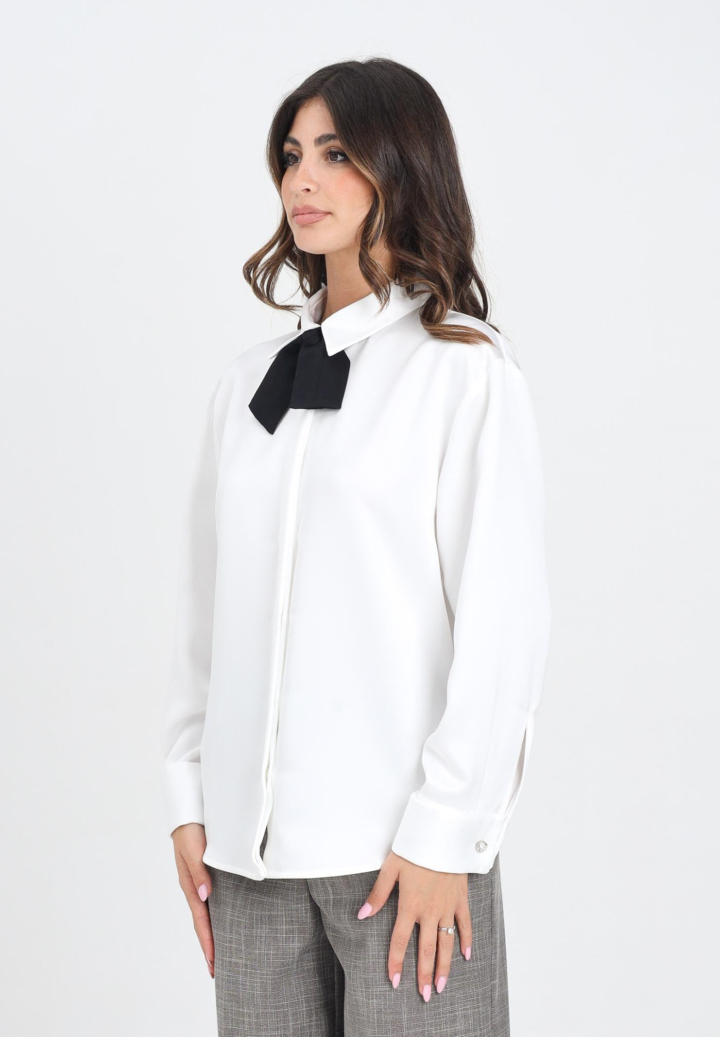 SIMONA CORSELLINI Camicia a manica lunga bianca da donna con fiocco A25CECA10201-C00162 V0300 SIMONA CORSELLINI