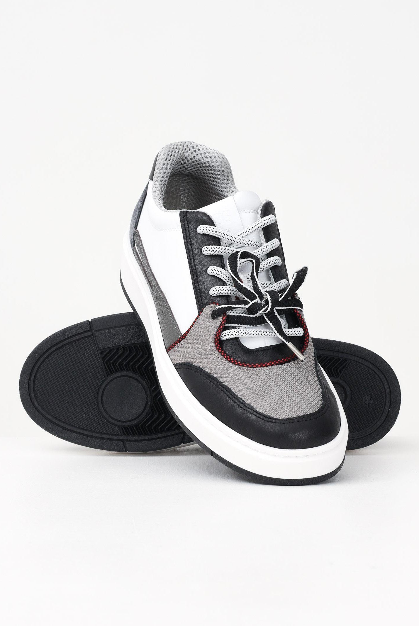 GCDS Sneakers bianche, nere e grigie da uomo con logo B1EU4203AF3 09 GCDS