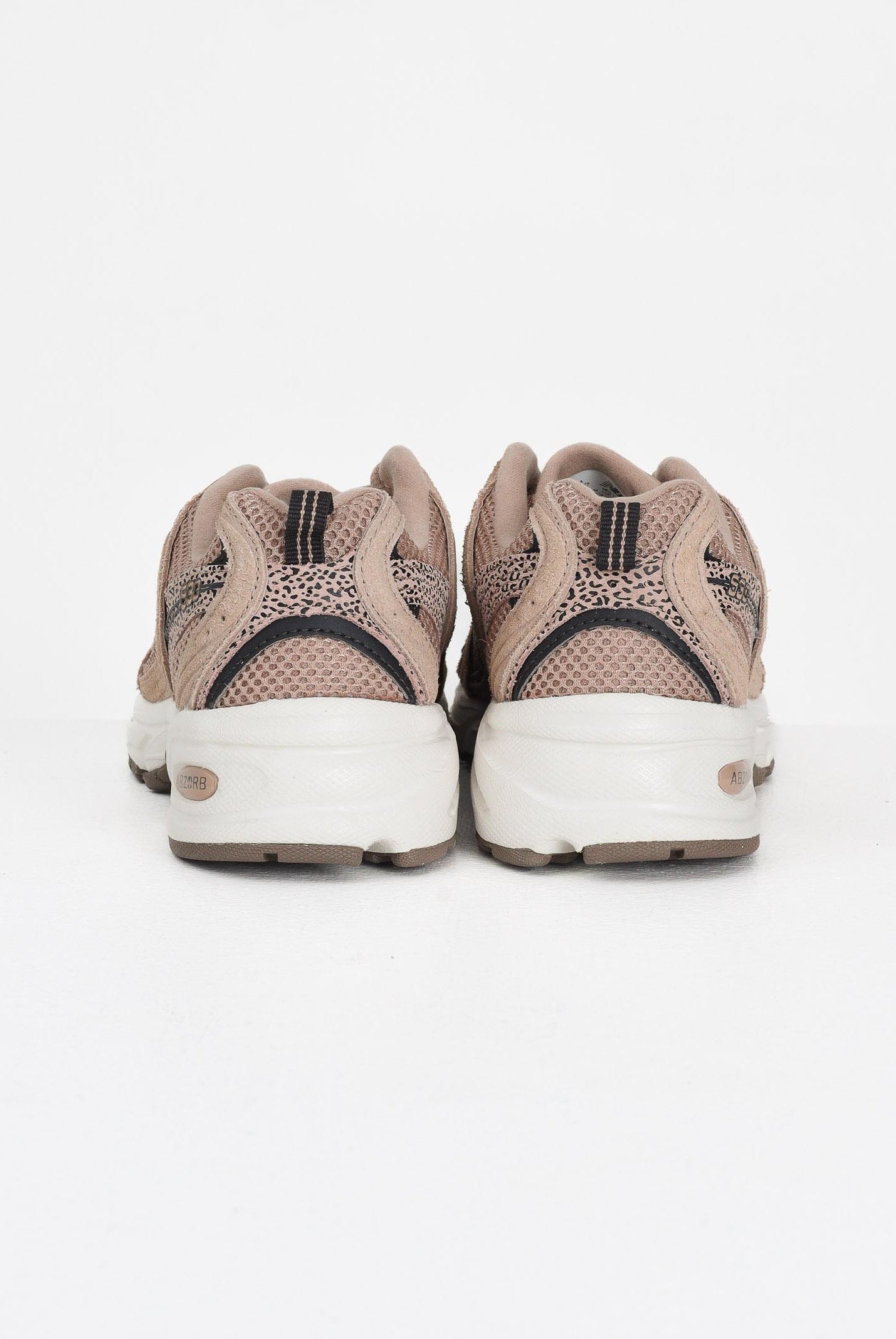 NEW BALANCE Sneakers 530 cacao da donna U530CRA . NEW BALANCE