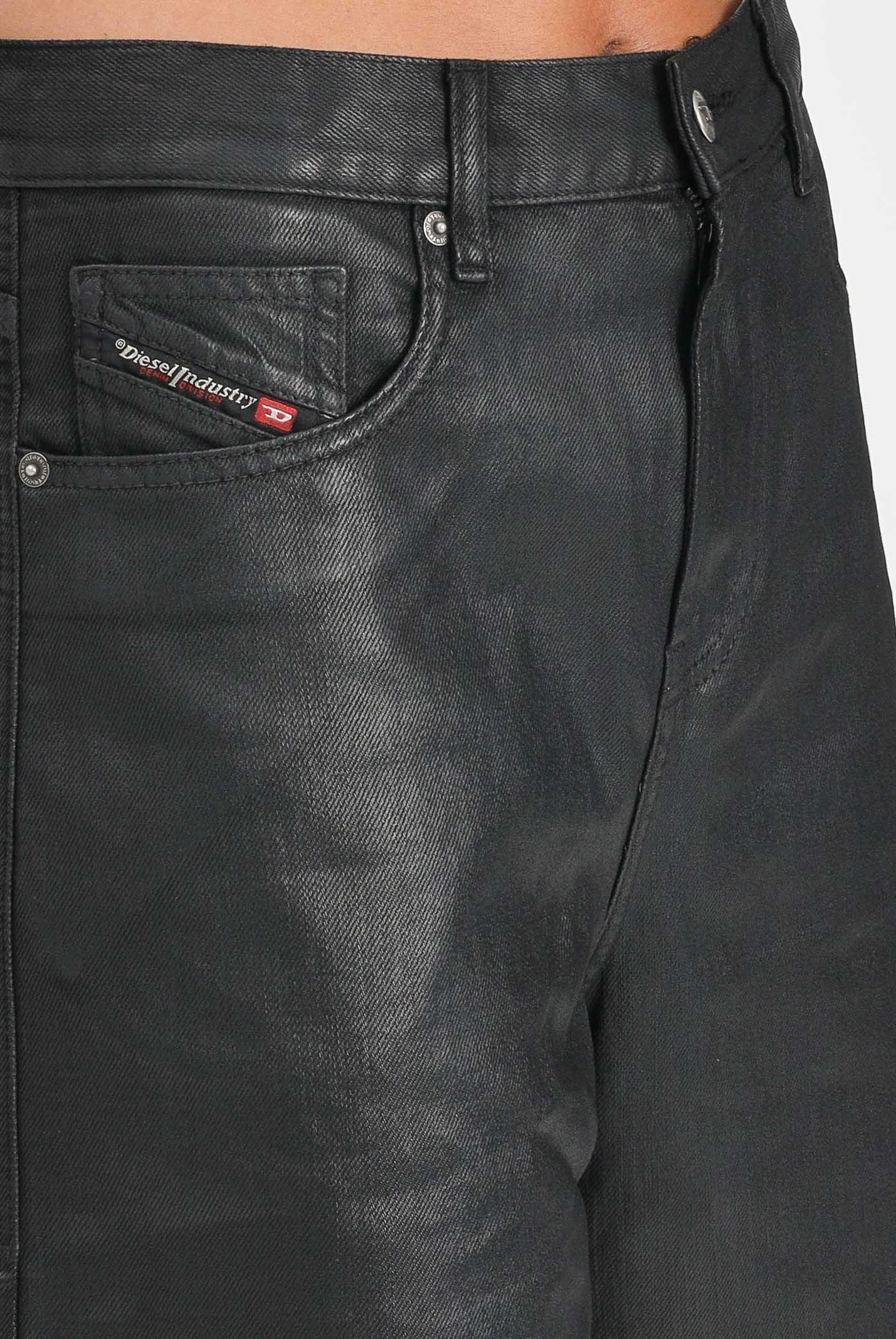 DIESEL Bermuda in denim nero per donna e ragazze con orli a taglio vivo J02351KXBPX K02 DIESEL