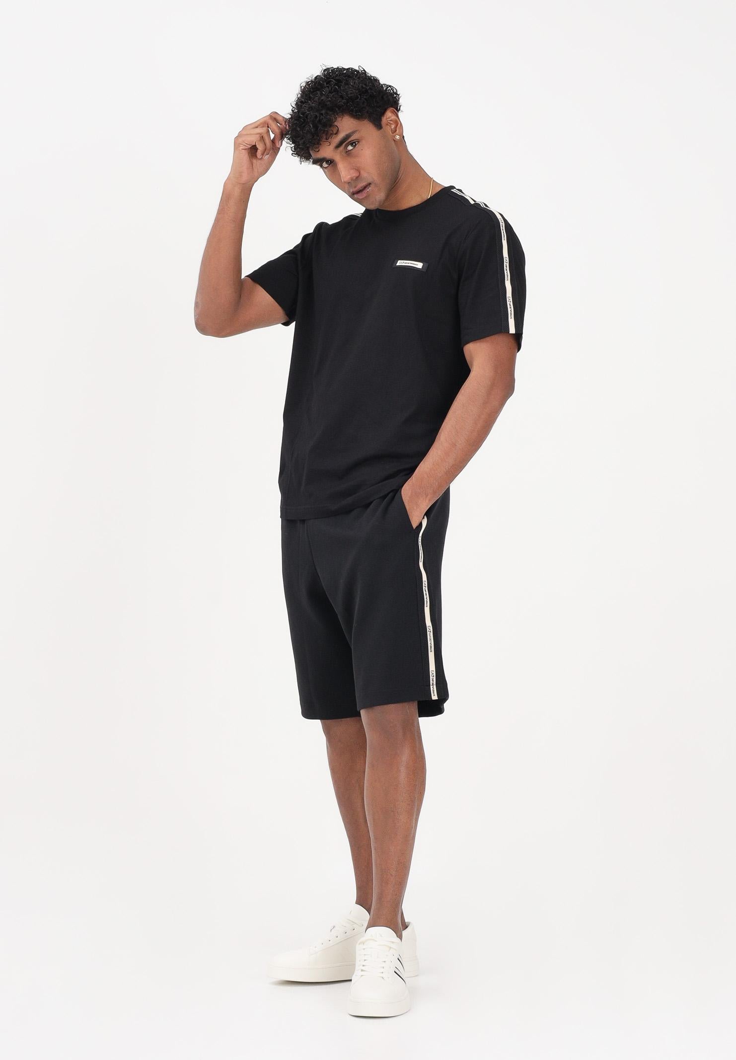 EA7 Shorts sportivo nero da uomo con bande logate laterali 7M001481AF12660 UC001 EA7