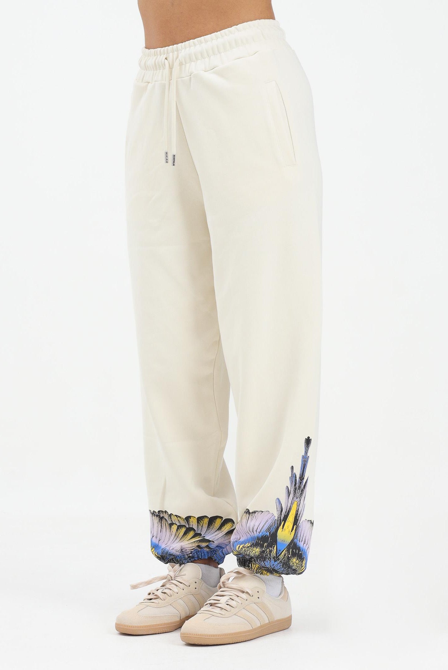 MARCELO BURLON COUNTY OF MILAN Pantalone sportivo panna da donna con stampa ali sul fondo 25ICM30074 LASK MARCELO BURLON COUNTY OF MILAN