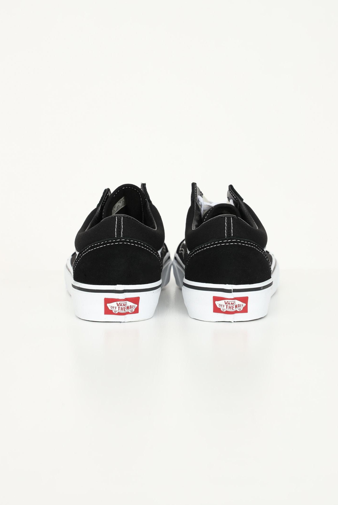 VANS Sneakers Old Skool nere per uomo e donna VN000D3HY281 . VANS