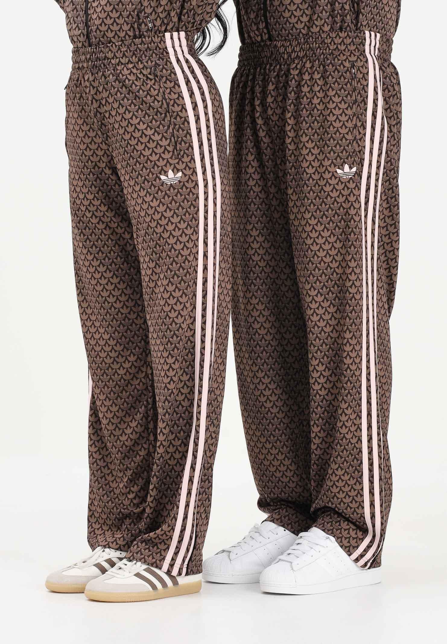 ADIDAS ORIGINALS Pantalone sportivo FIREBIRD LOOSE MONOGRAM marrone per uomo e donna KE1678 . ADIDAS ORIGINALS