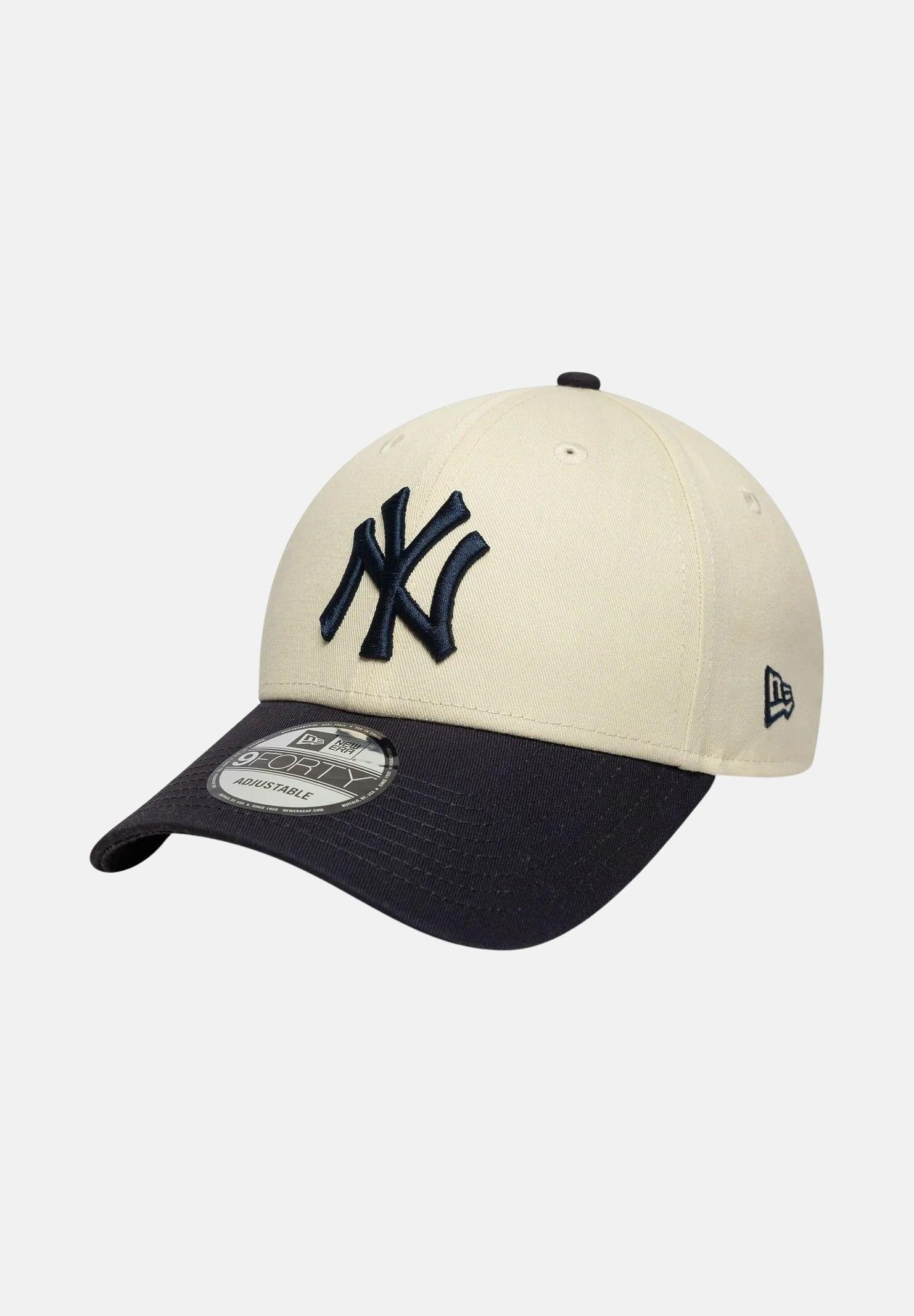 NEW ERA Cappello con visiera 9FORTY New York Yankees Colour Block panna e nero per uomo e donna 60595215 . NEW ERA