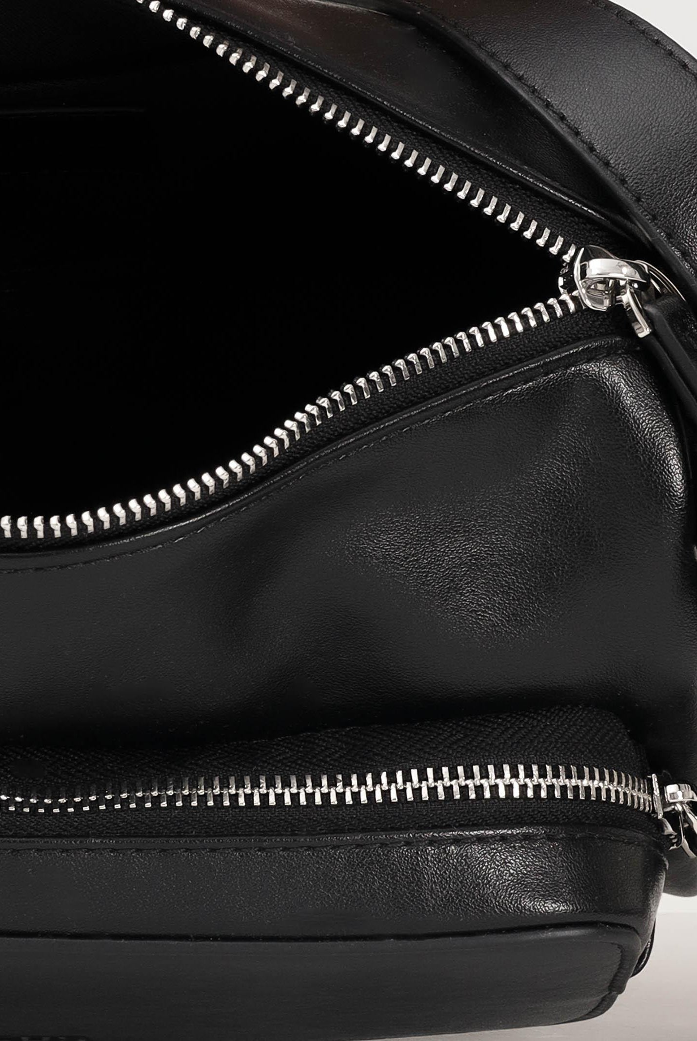 GCDS Borsa a spalla nera da donna GCDSMPS001 99 GCDS