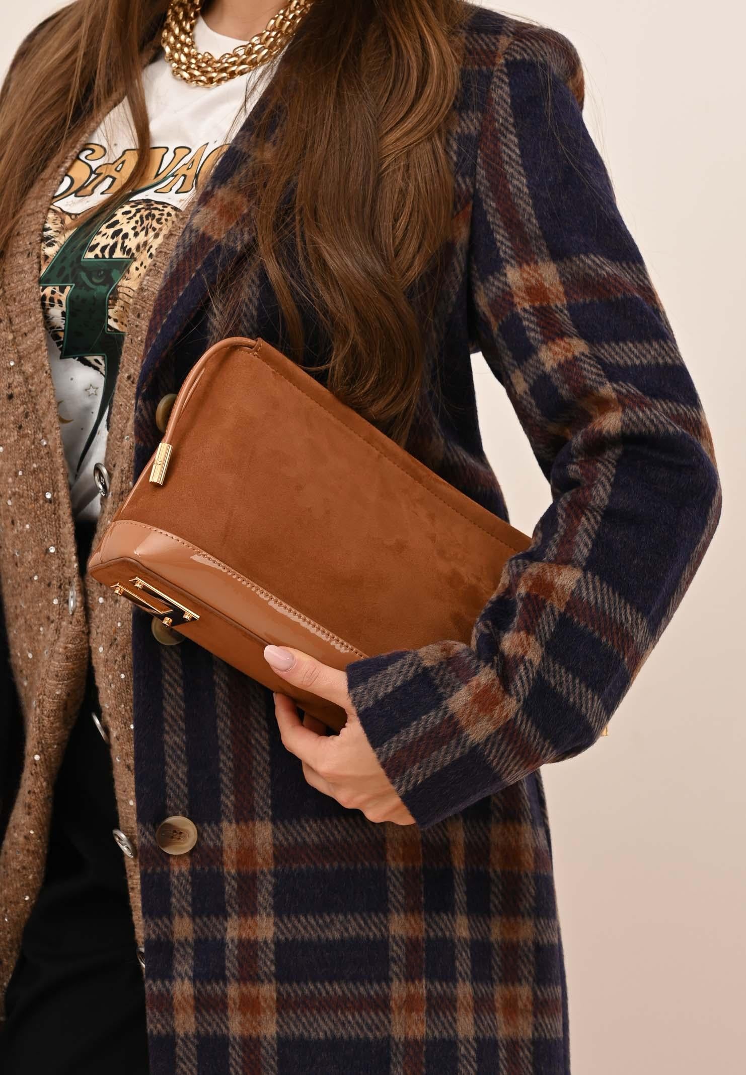 ELISABETTA FRANCHI Pochette cammello da donna realizzata in morbida pelle scamosciata BS60A57E2 EC1 ELISABETTA FRANCHI