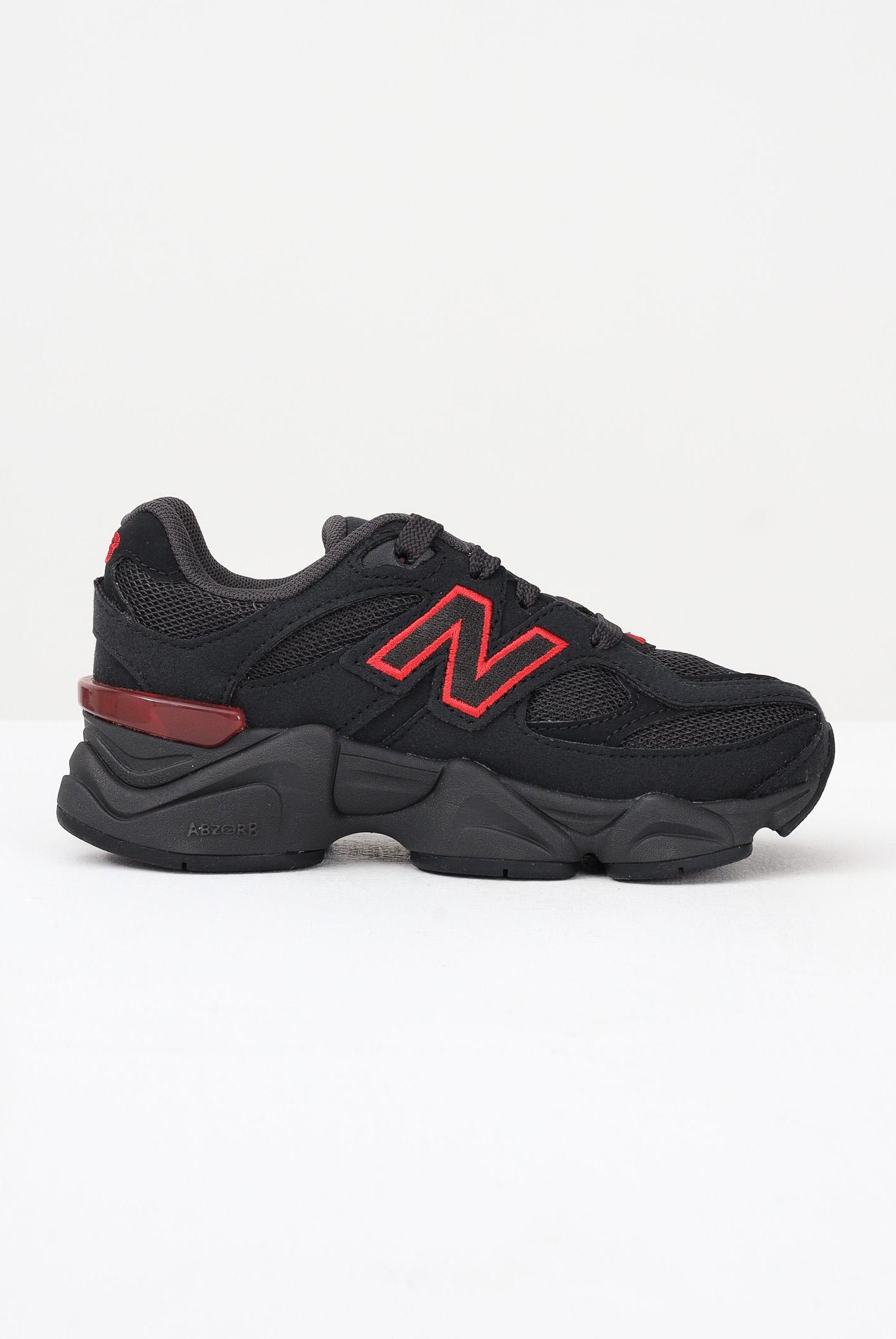 NEW BALANCE Sneakers 9060 Lace nere e rosse per bambino e bambina PC9060JR . NEW BALANCE