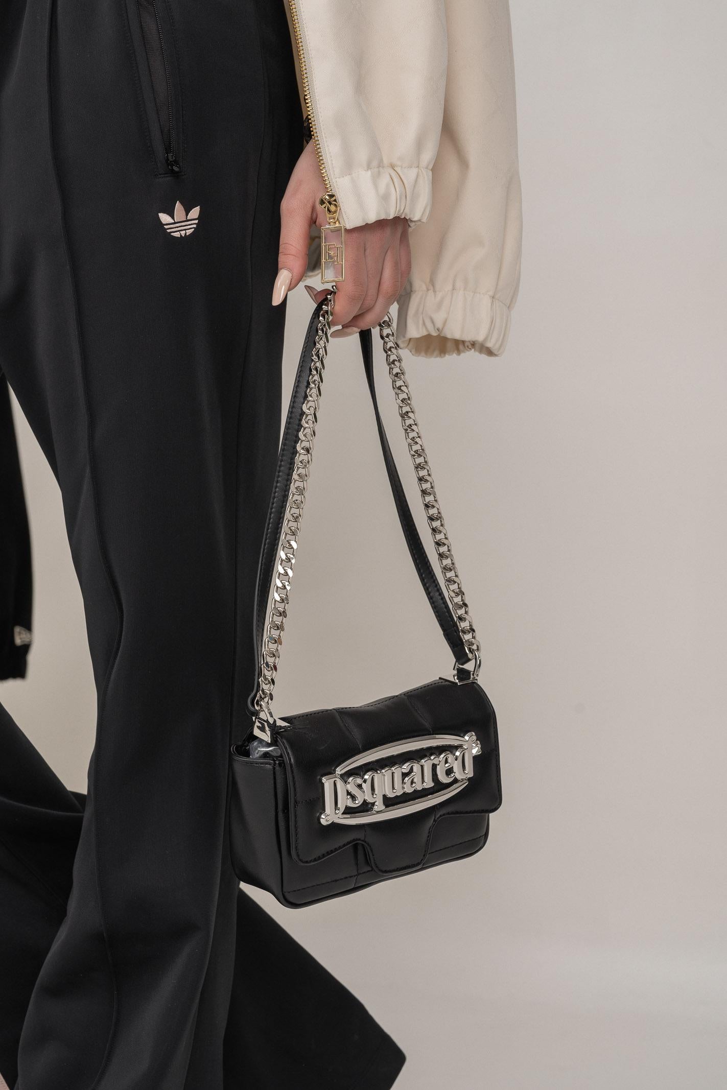 DSQUARED2 Borsa a spalla nera da donna con maxi logo DQ2917D0AD0 DQ900 DSQUARED2