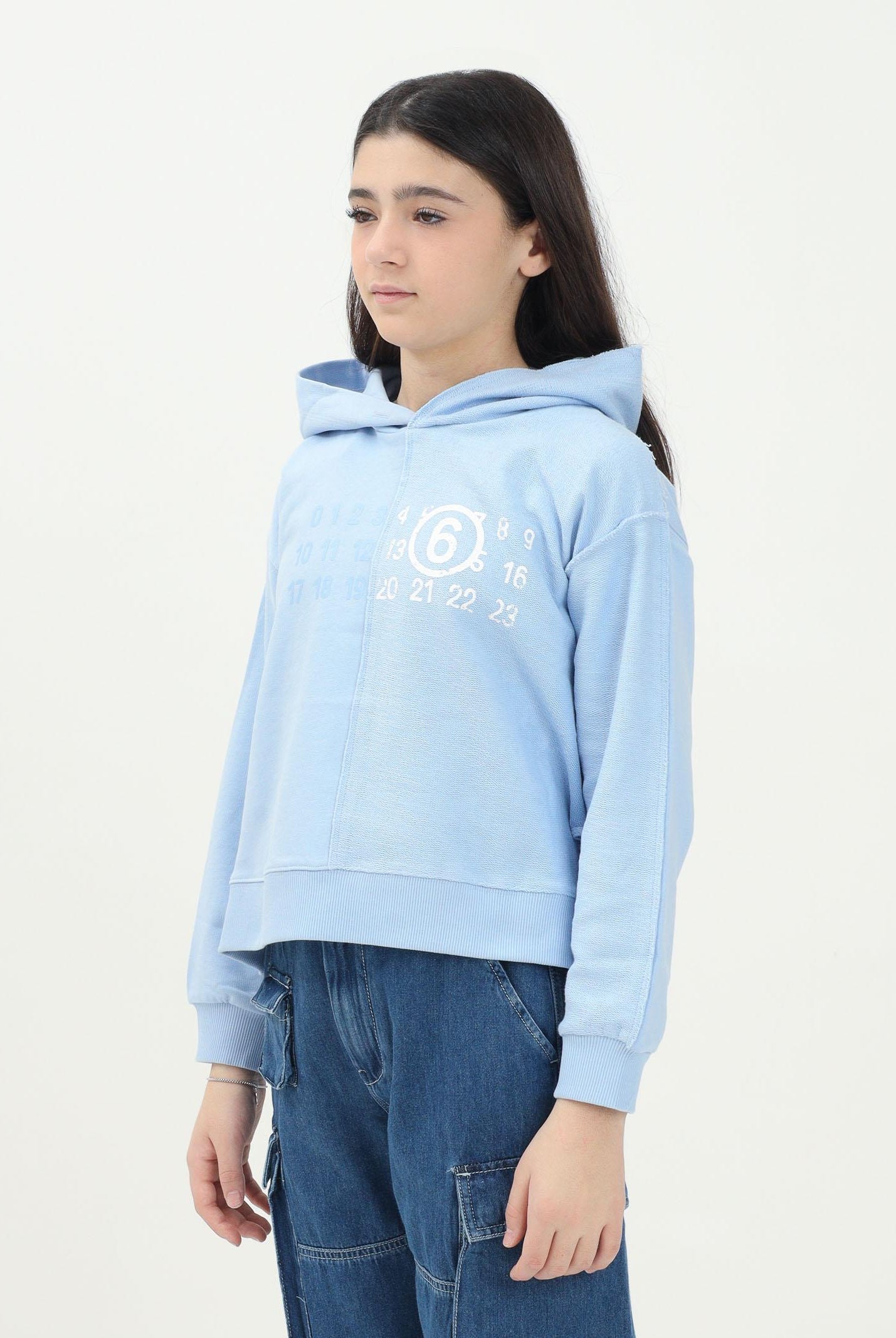 MAISON MARGIELA Felpa con cappuccio azzurra per donna, ragazze e bambine rifinita da grafica "Stamp Numbers" M60768MM04H M6807 MAISON MARGIELA