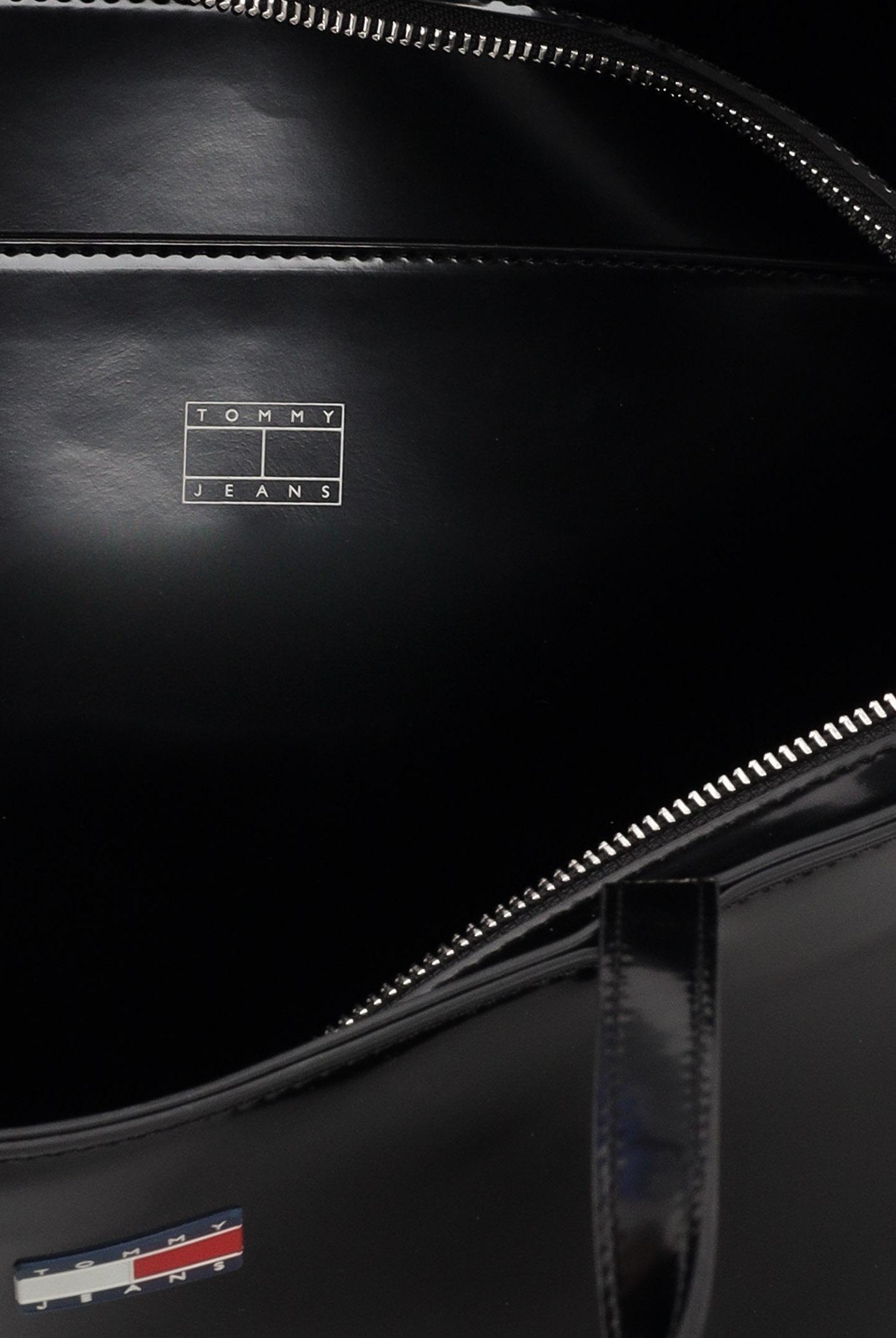 AW0AW18069 BDS TOMMY JEANS