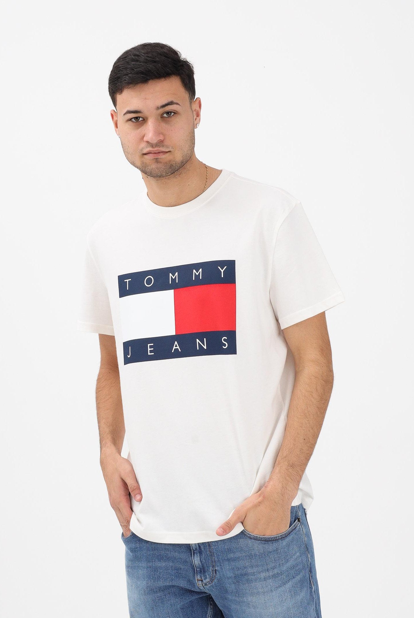 TOMMY JEANS T-shirt a manica corta Flag Badge panna da uomo DM0DM22645 YBH TOMMY JEANS