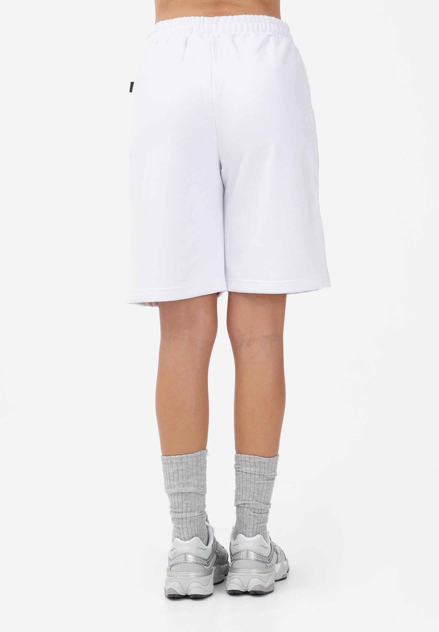 GCDS Shorts sportivo bianco per donna, ragazzi e bambini con logo<BR/> Z0UJQL599F004 100A GCDS