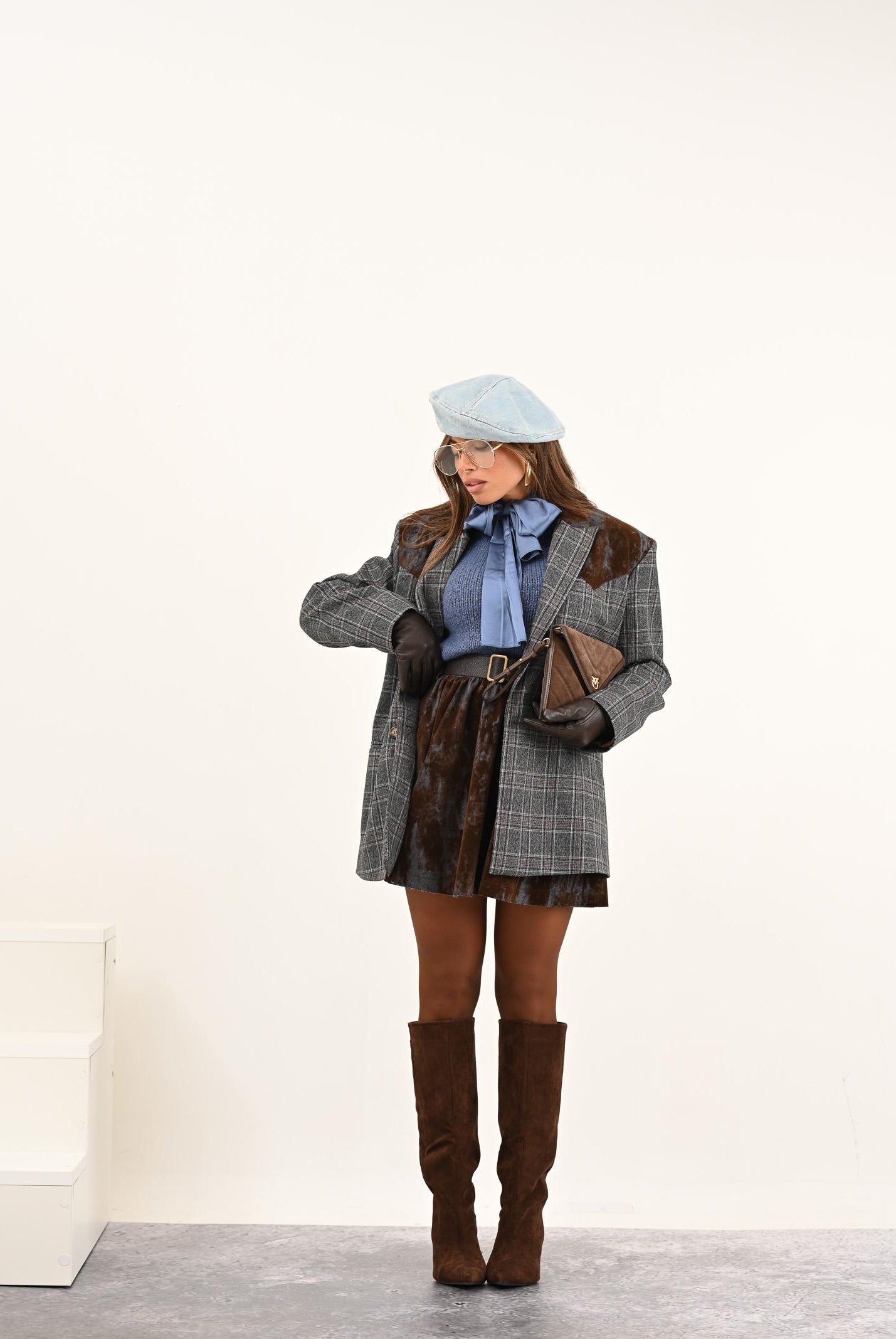 VICOLO Gonna corta blu da donna con dettagli in velluto marrone TF1751 MA VICOLO