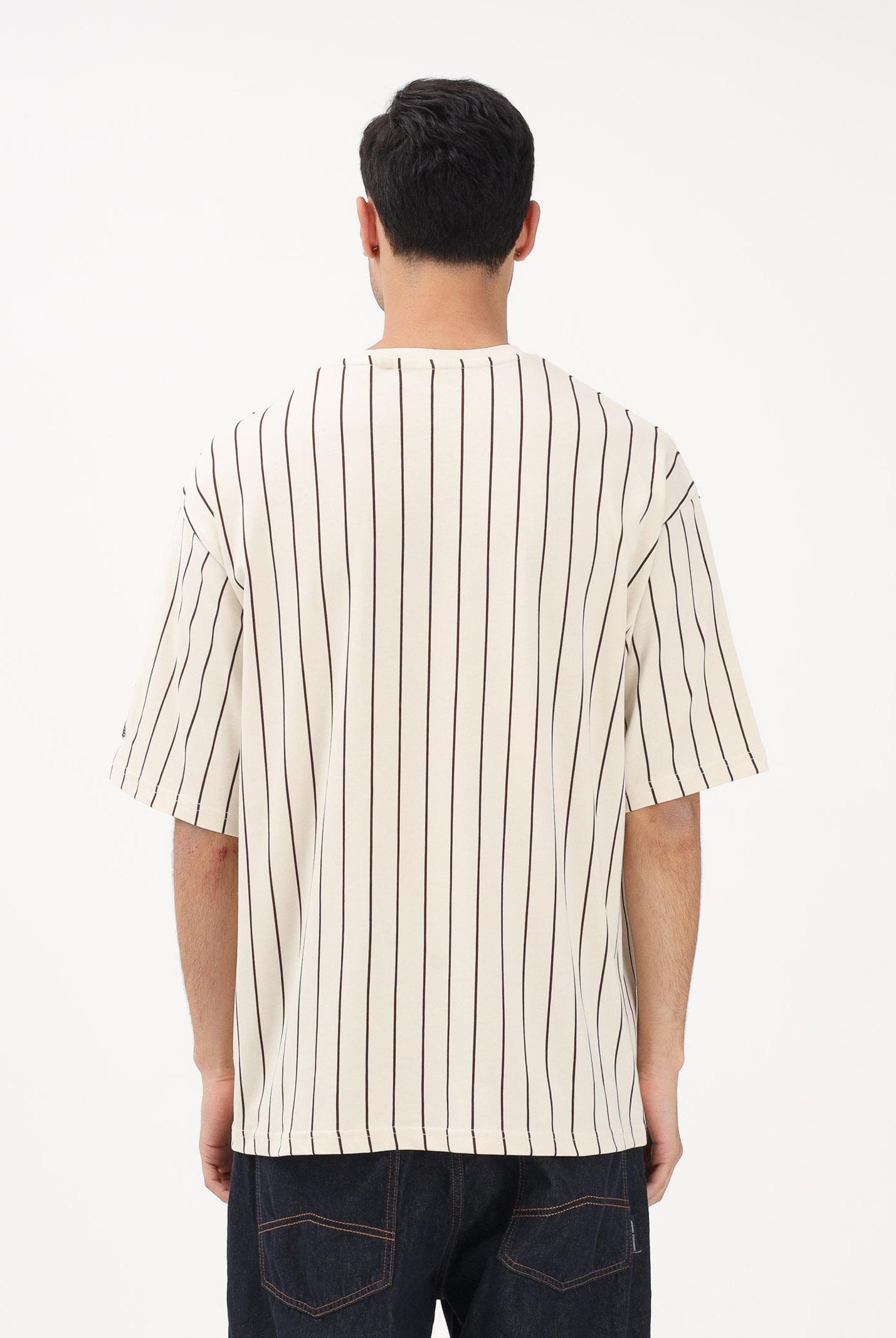 NEW ERA T-shirt a manica corta Oversized New Era Pinstripe panna per uomo e donna 60771551 . NEW ERA