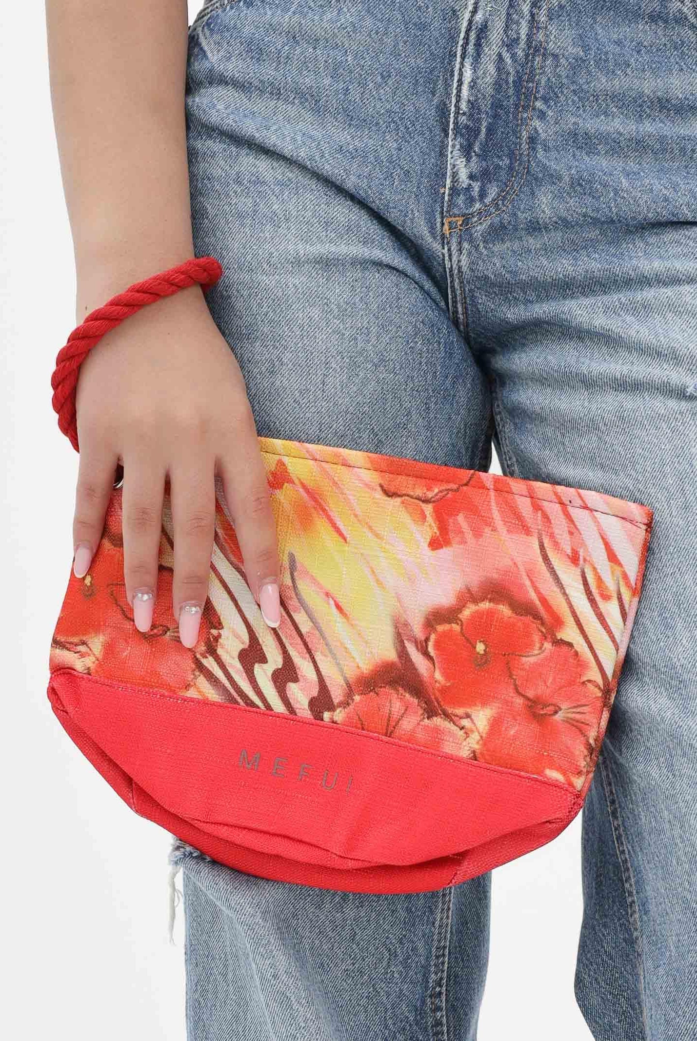 ME FUI Pochette arancione da donna dal design fresco e tropicale MA26-SW0010X14 . ME FUI