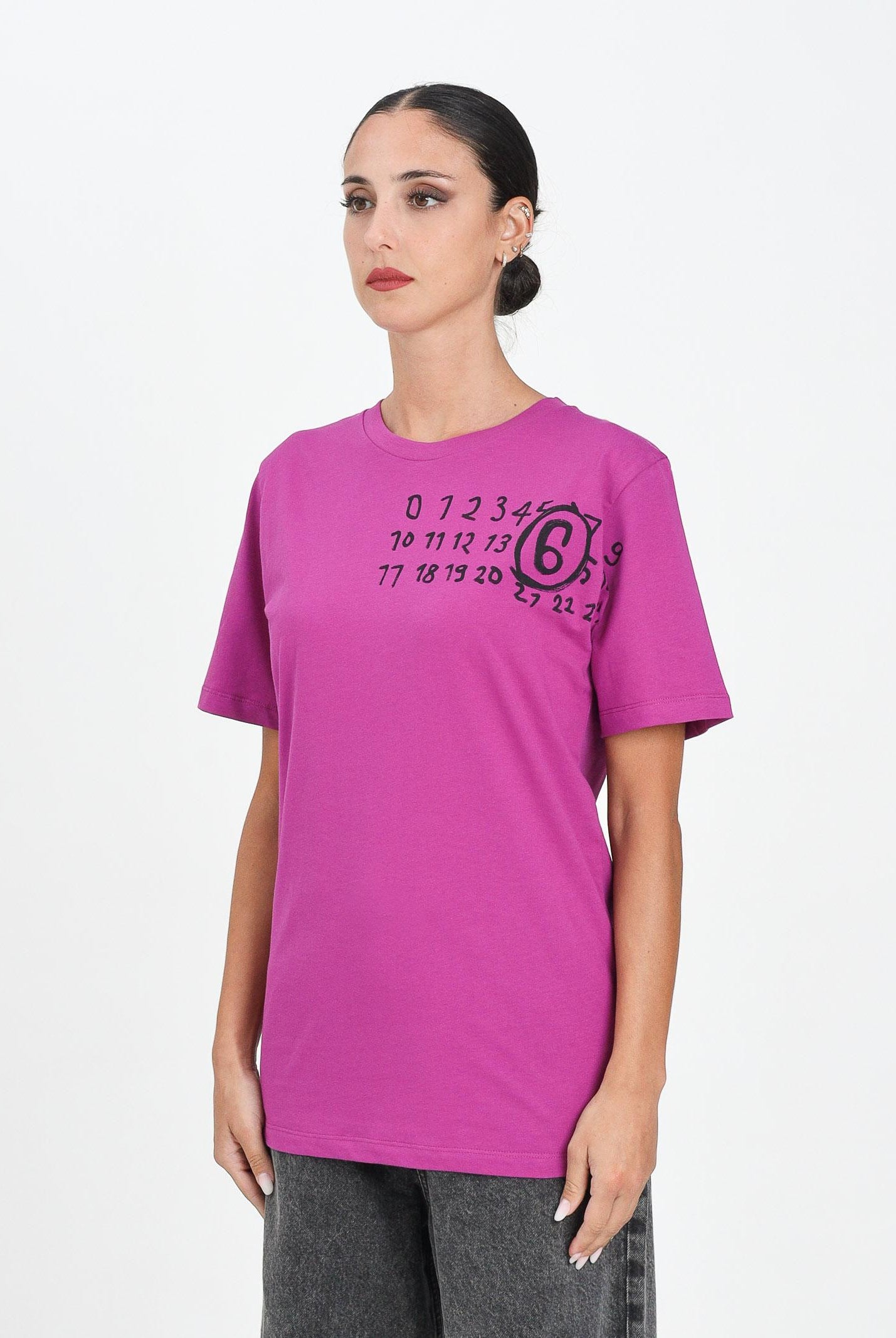 MAISON MARGIELA T-shirt a manica corta color prugna per donna, ragazzi e bambini arricchita da un logo Hand Written M60897MM02Y M6602 MAISON MARGIELA