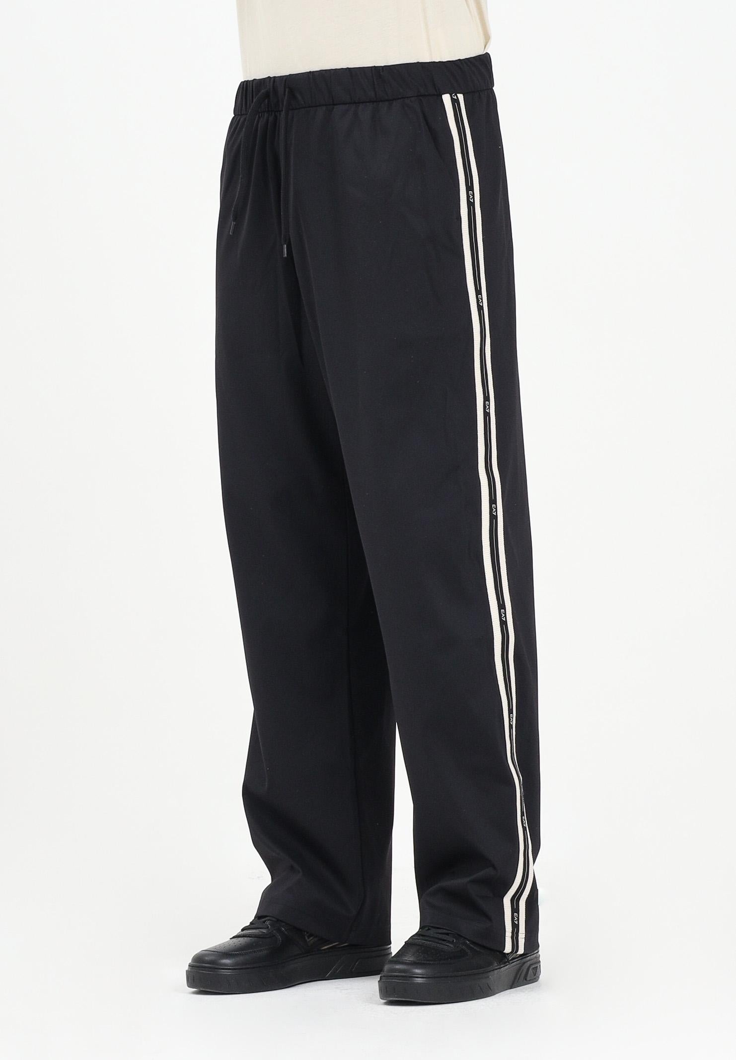 EA7 Pantalone sportivo nero da uomo con bande logate 7M000960AF17160 UC001 EA7