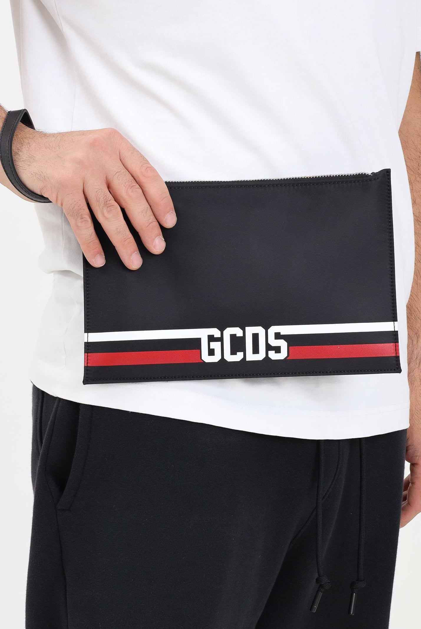 GCDS Pochette nera per uomo e donna con logo GCDSEP002 99 GCDS