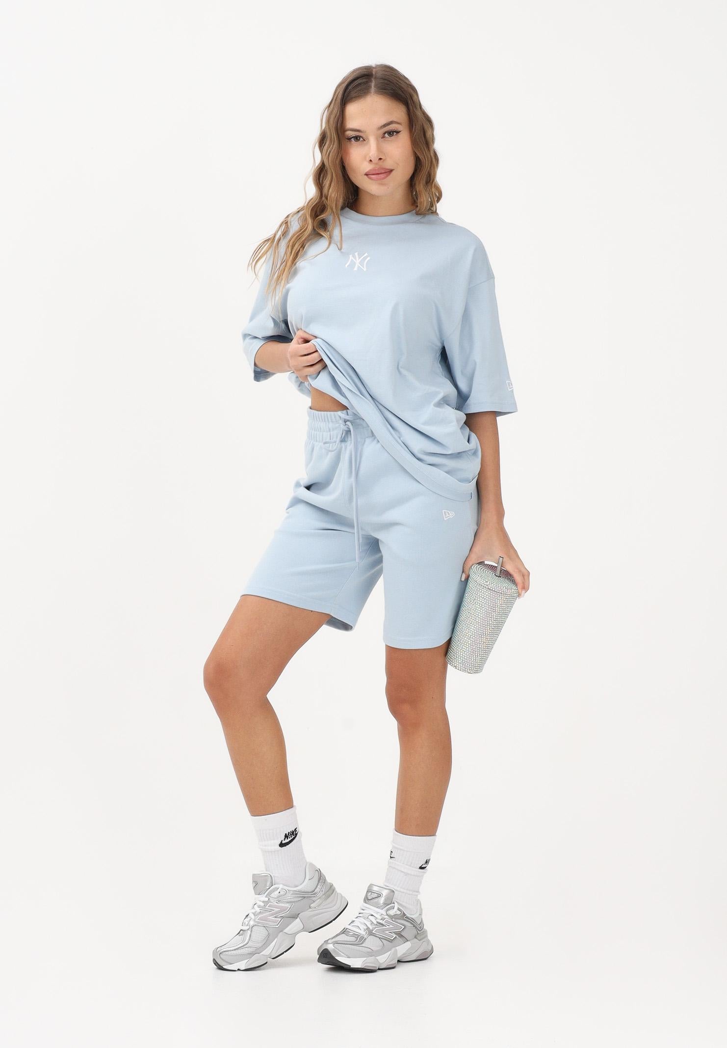 NEW ERA Shorts sportivo New York Yankees MLB League Essential Midi azzurro per uomo e donna 60771494 . NEW ERA