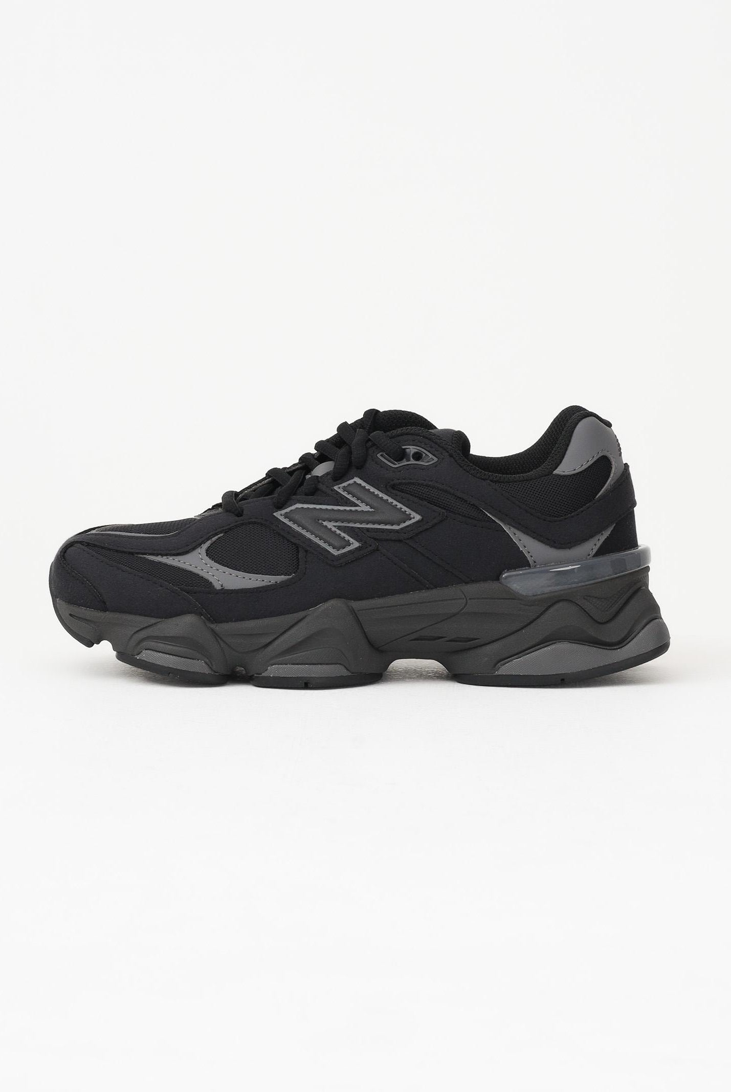 NEW BALANCE Sneakers 9060 Lace nere per uomo e donna G90602QL . NEW BALANCE