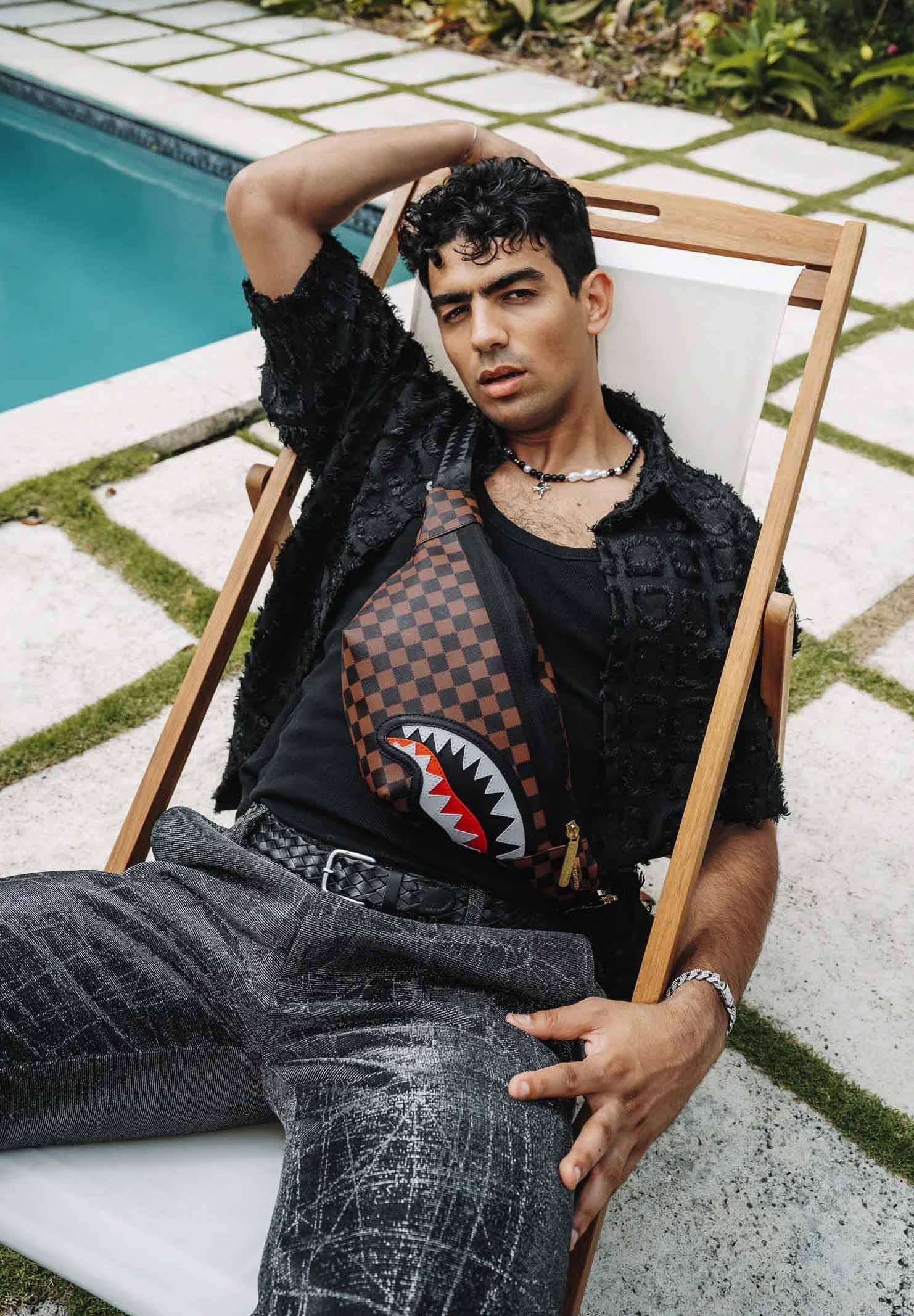 SPRAYGROUND Marsupio Sawtooth Sharks In Paris marrone per uomo e donna 910B7844NSZ . SPRAYGROUND