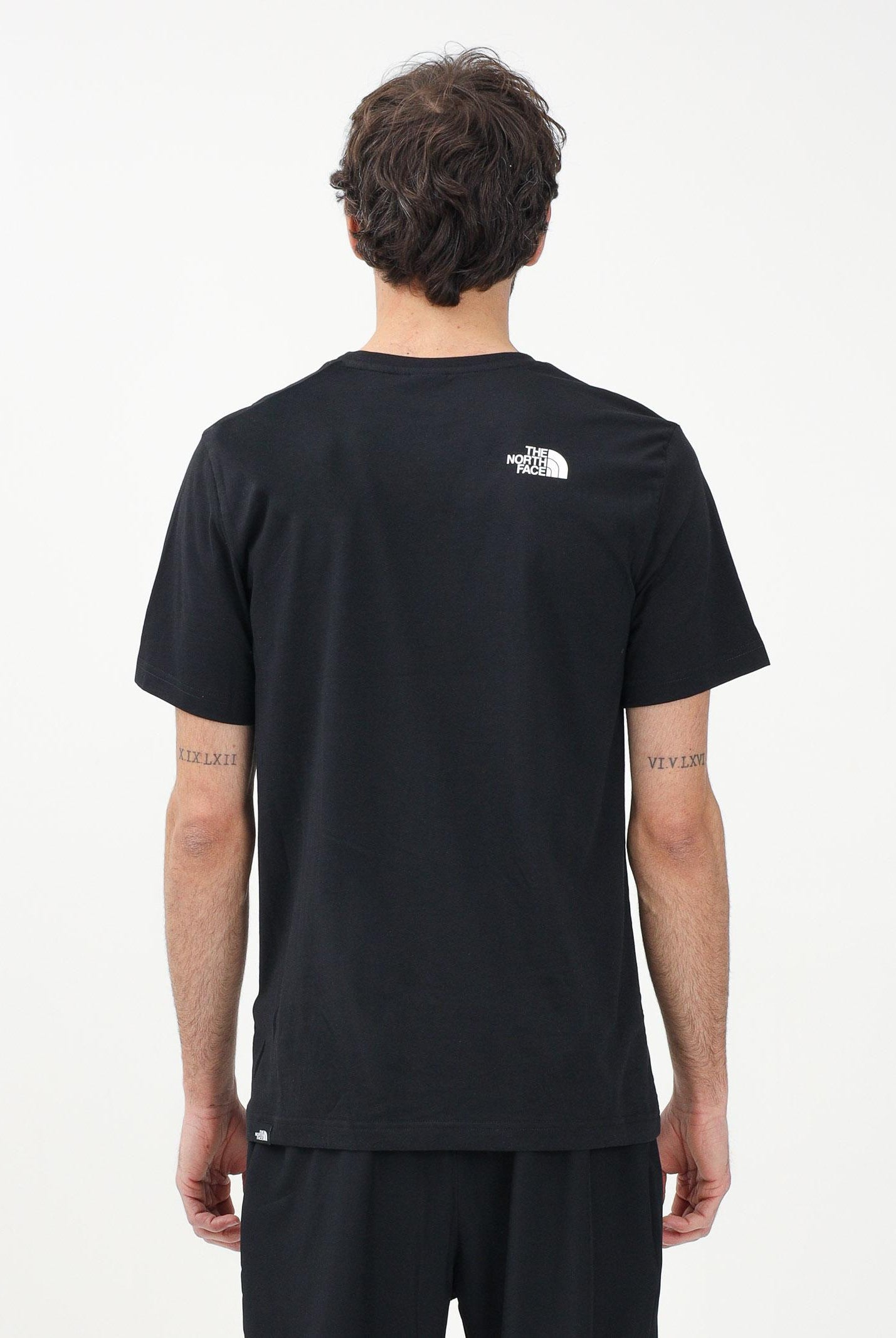 THE NORTH FACE T-shirt a manica corta Simple Dome nera da uomo NF0A87NGJK31 . THE NORTH FACE