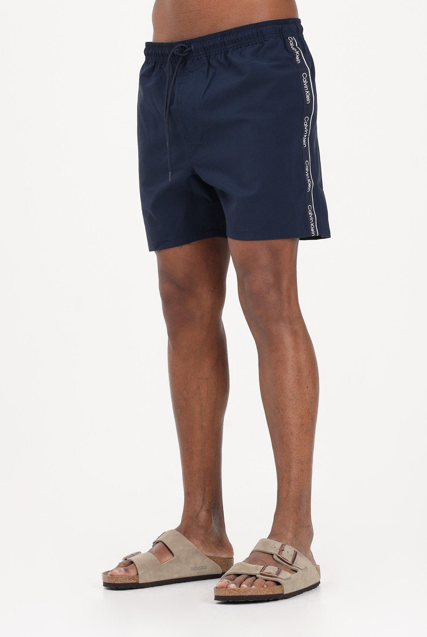 CALVIN KLEIN Shorts mare blu da uomo arricchito da banda laterale con logo LV00N61002 0PP CALVIN KLEIN