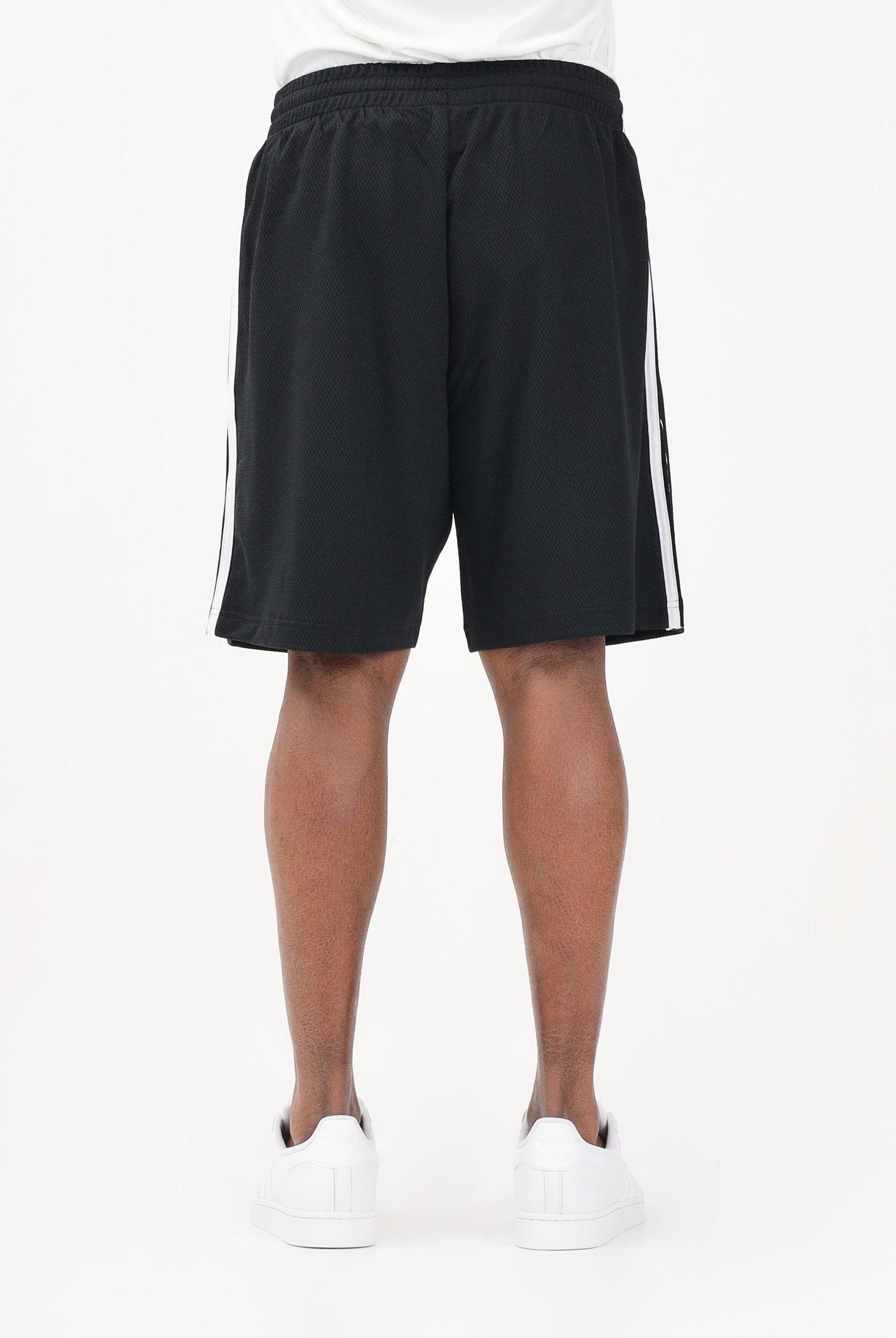 ADIDAS ORIGINALS Shorts sportivo Adicolor nero da uomo KD4081 . ADIDAS ORIGINALS