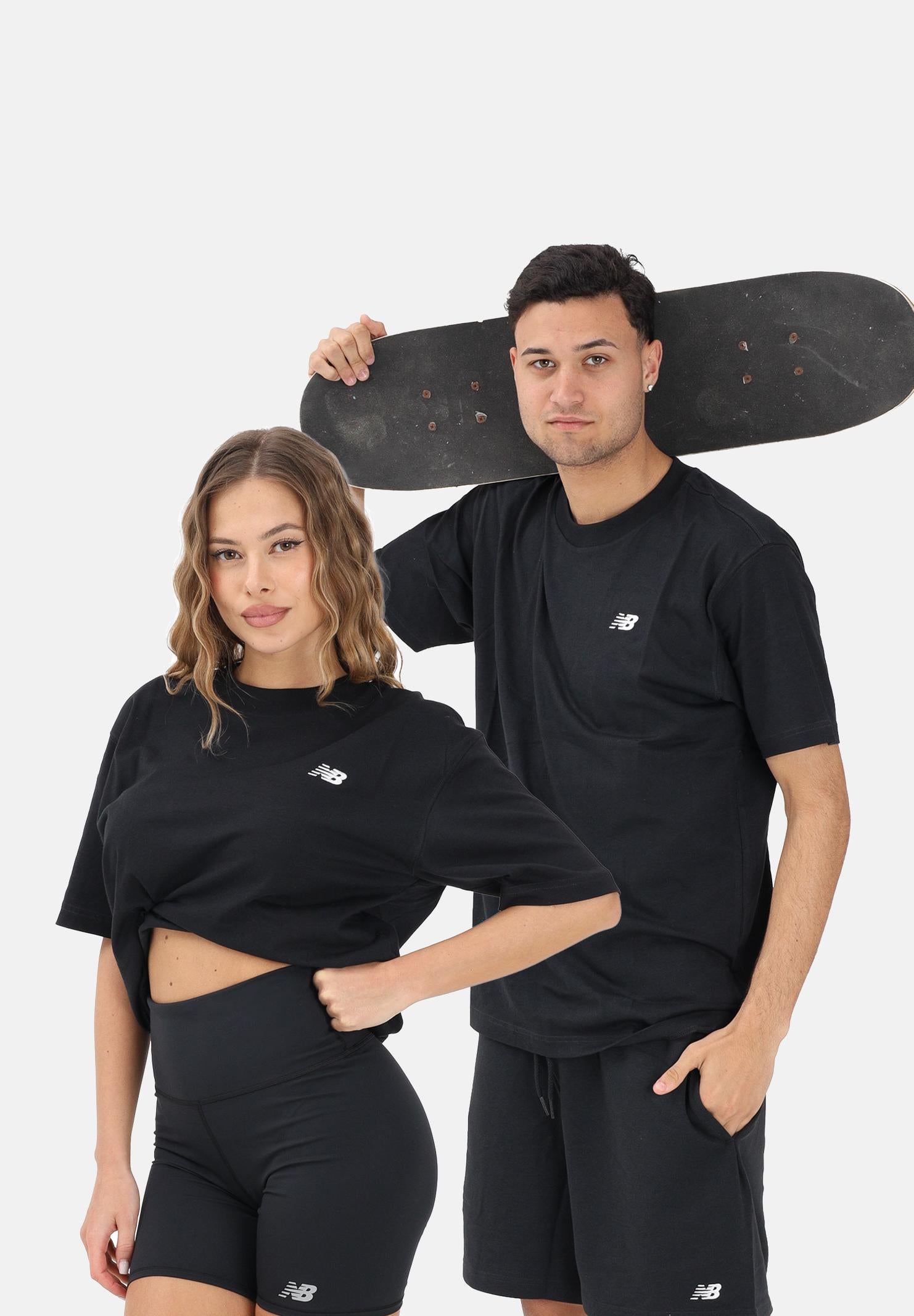 NEW BALANCE T-shirt a manica corta Sport Essentials nera per uomo e donna MT41509BK . NEW BALANCE