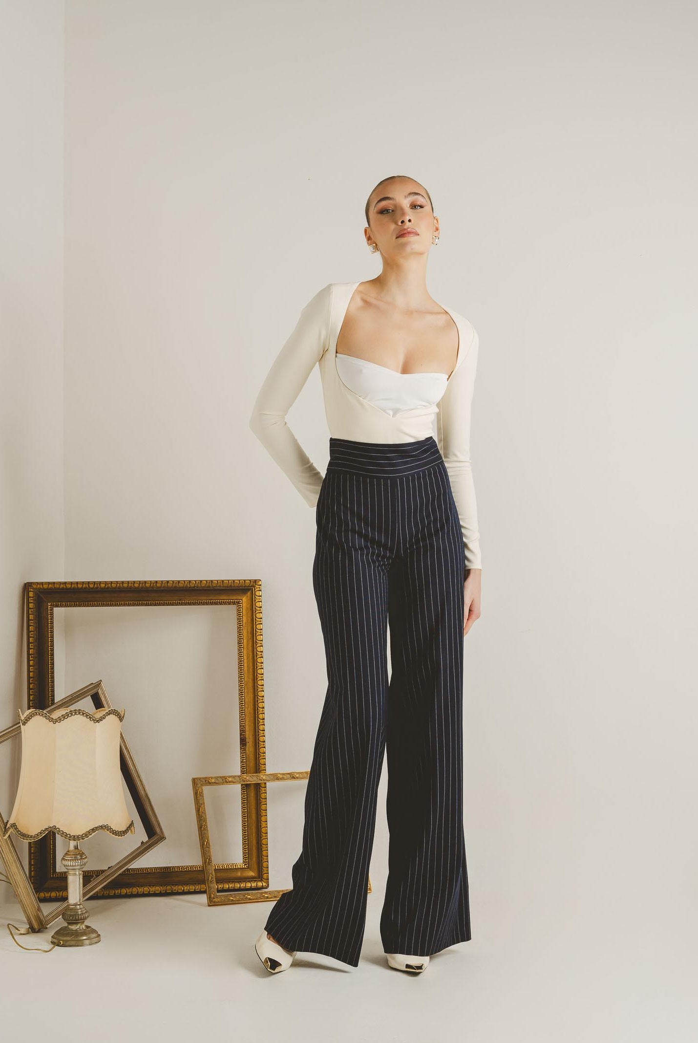 SANTAS Pantalone elegante POUVOIR blu da donna con micro gessatura verticale PV2626 BL SANTAS