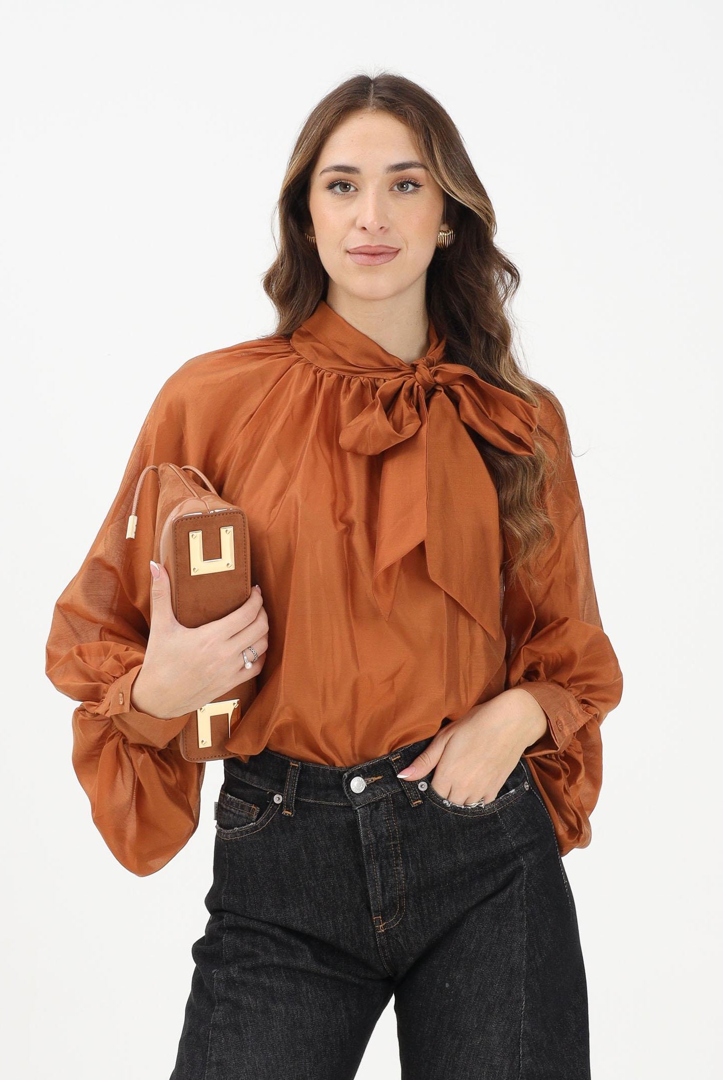 VICOLO Blusa caramello da donna con fiocco TF0488 CA VICOLO