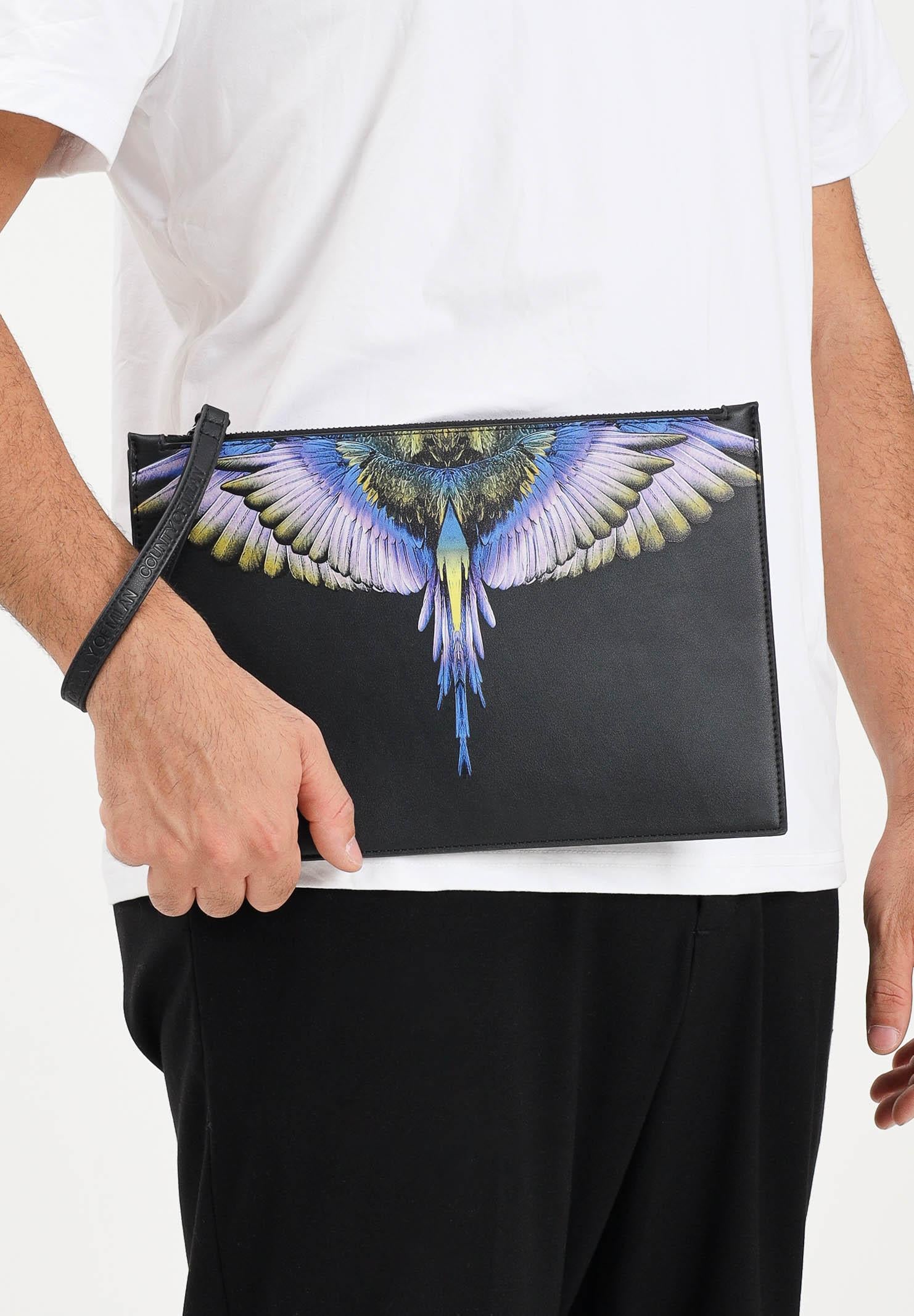 MARCELO BURLON COUNTY OF MILAN Pochette a mano nera per uomo e donna con stampa COMAF250135 . MARCELO BURLON COUNTY OF MILAN