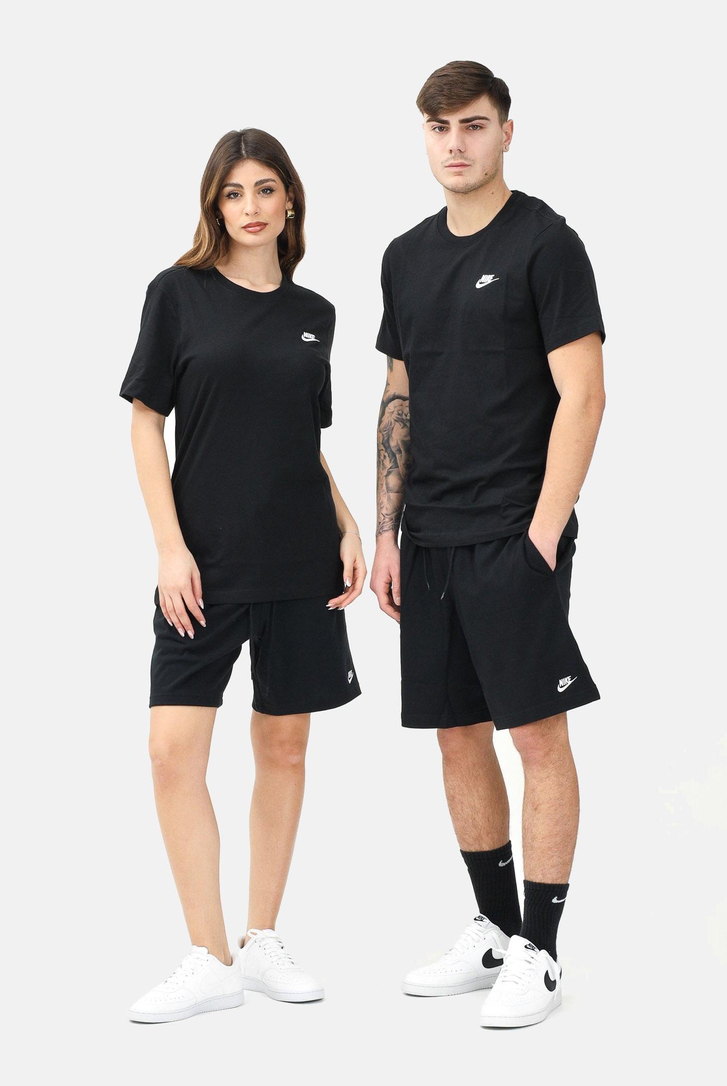 NIKE Shorts sportivo nero per uomo e donna con ricamo logo FQ4359 010 NIKE
