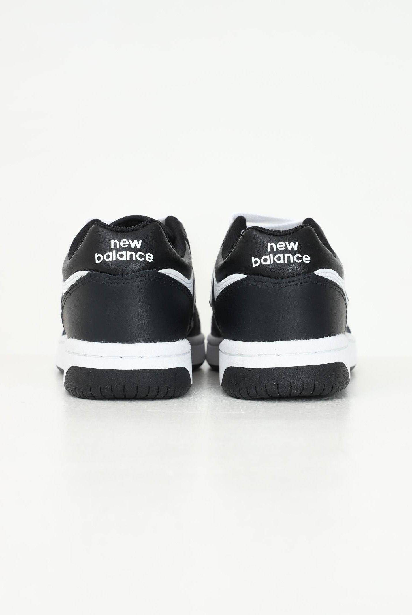 NEW BALANCE Sneakers 480 bianche e nere per uomo e donna GSB480BW . NEW BALANCE