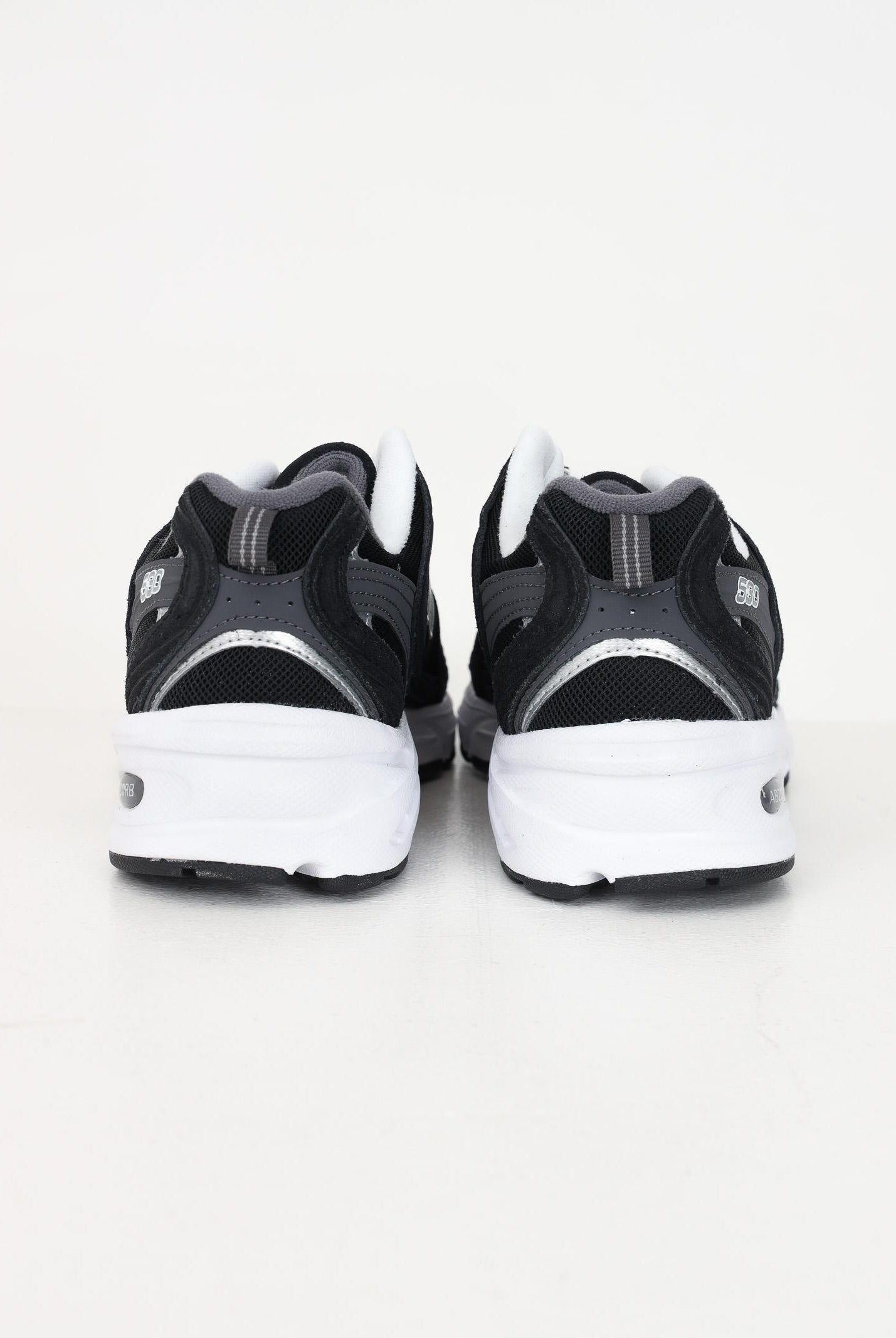 NEW BALANCE Sneakers 530 nere da uomo MR530CC . NEW BALANCE