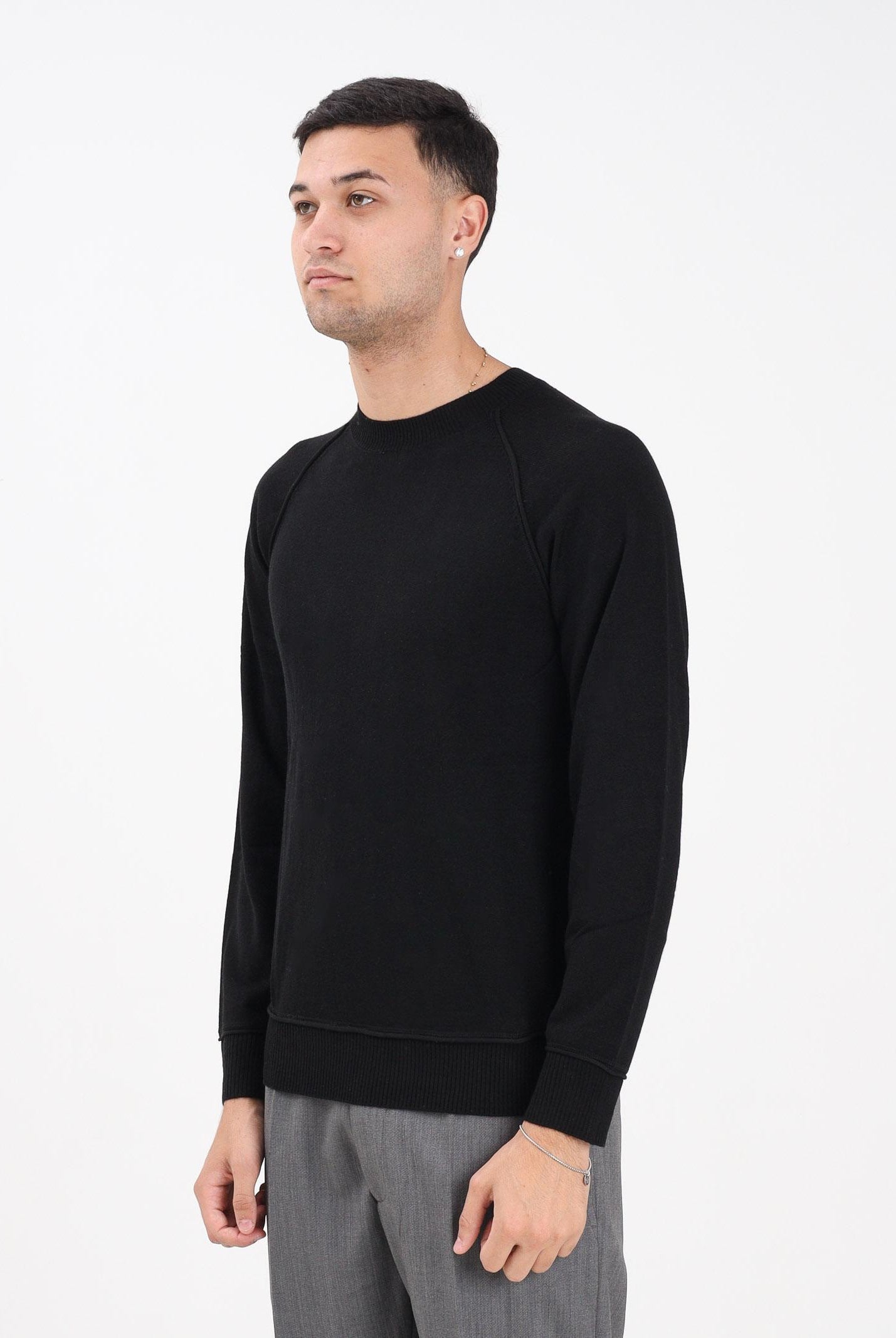 BLAUER Maglioncino girocollo nero da uomo con patch logo 25WBLUM01283-007360 999 BLAUER